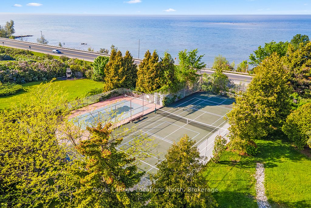 139 Lakeshore Road E 7 Property Photo 33