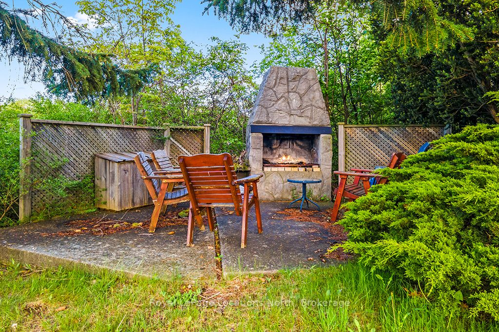 139 Lakeshore Road E 7 Property Photo 36