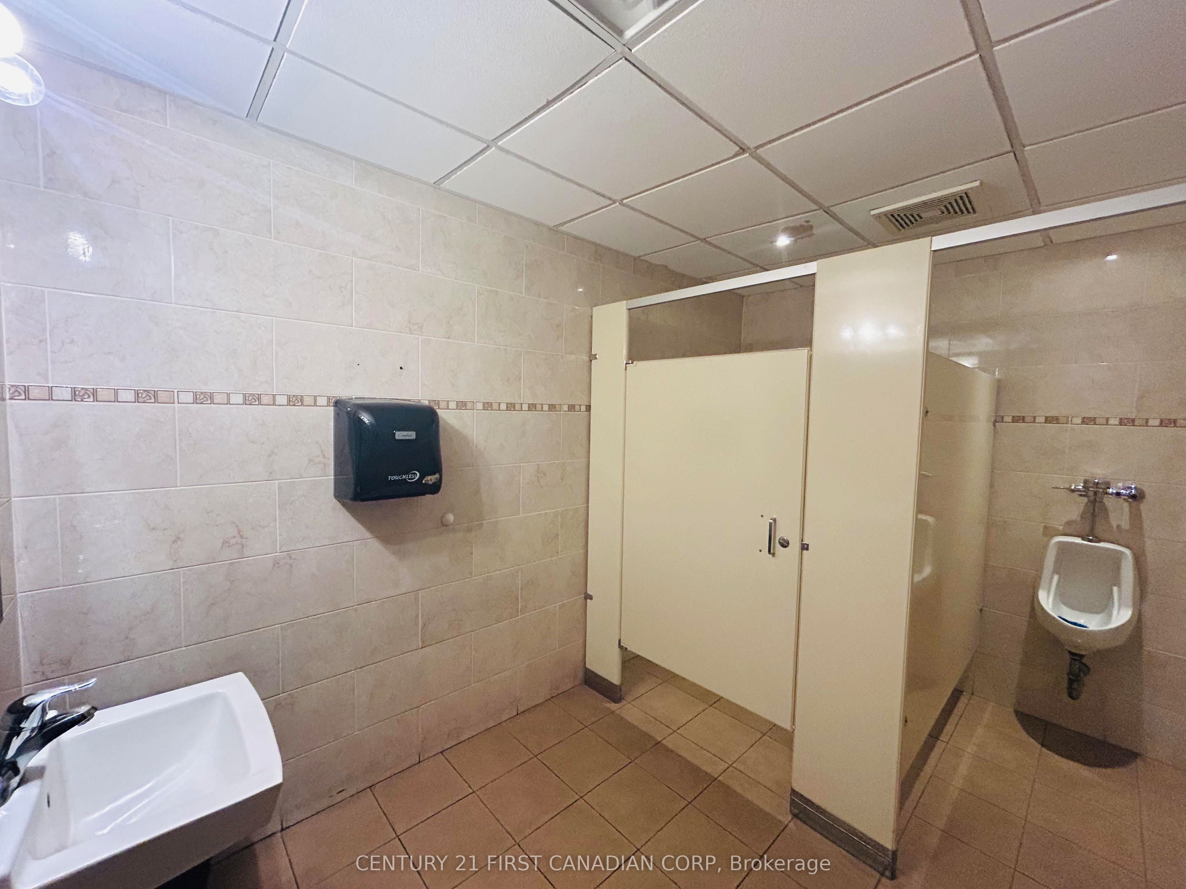 194 Springbank Avenue Property Photo 19
