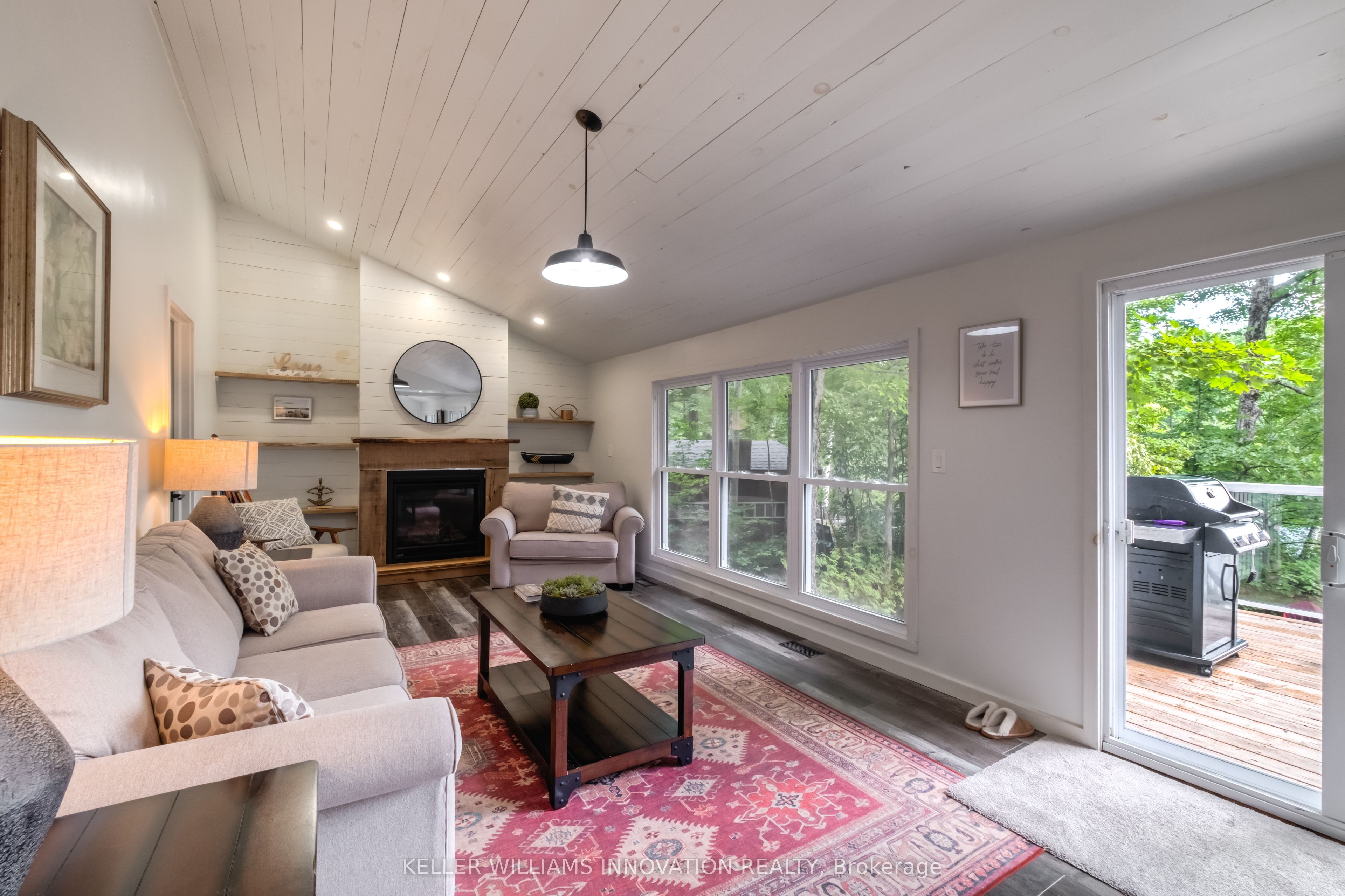 648 Jennison Road Property Photo 6
