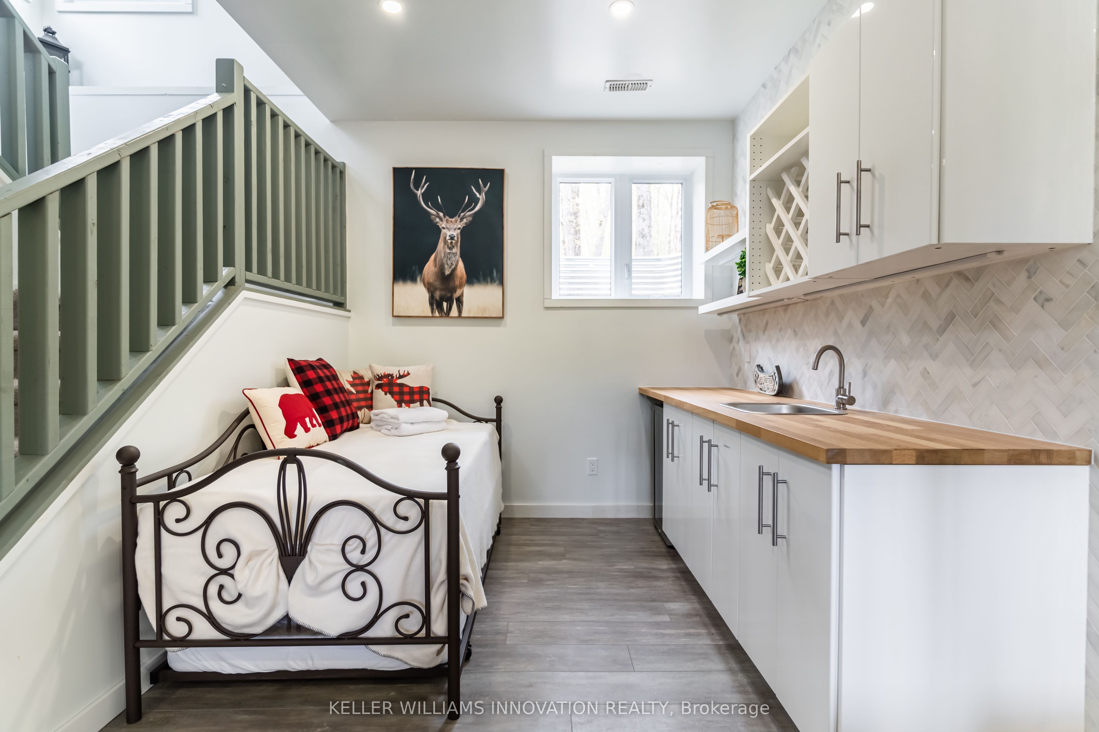 648 Jennison Road Property Photo 12