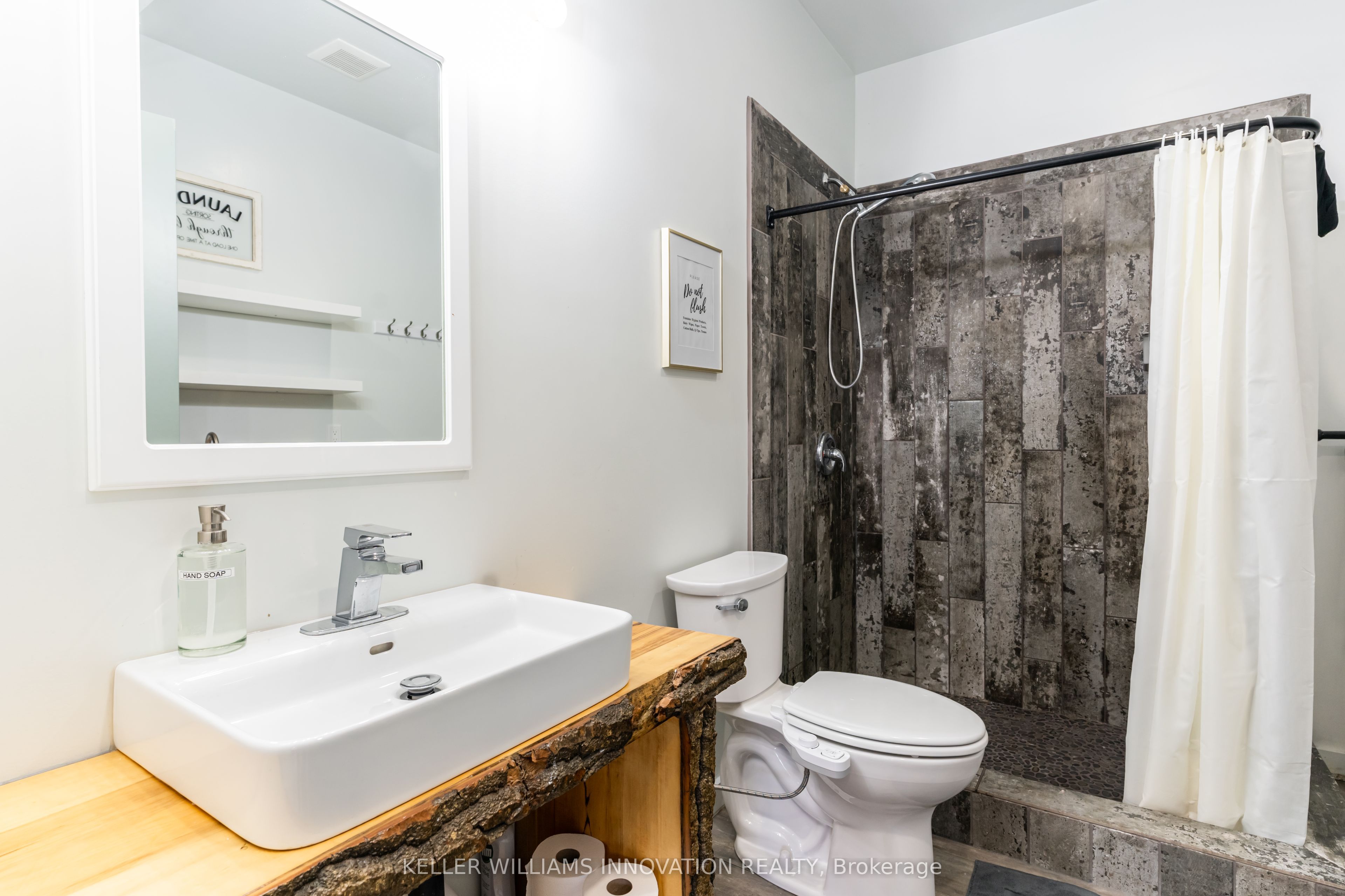648 Jennison Road Property Photo 18