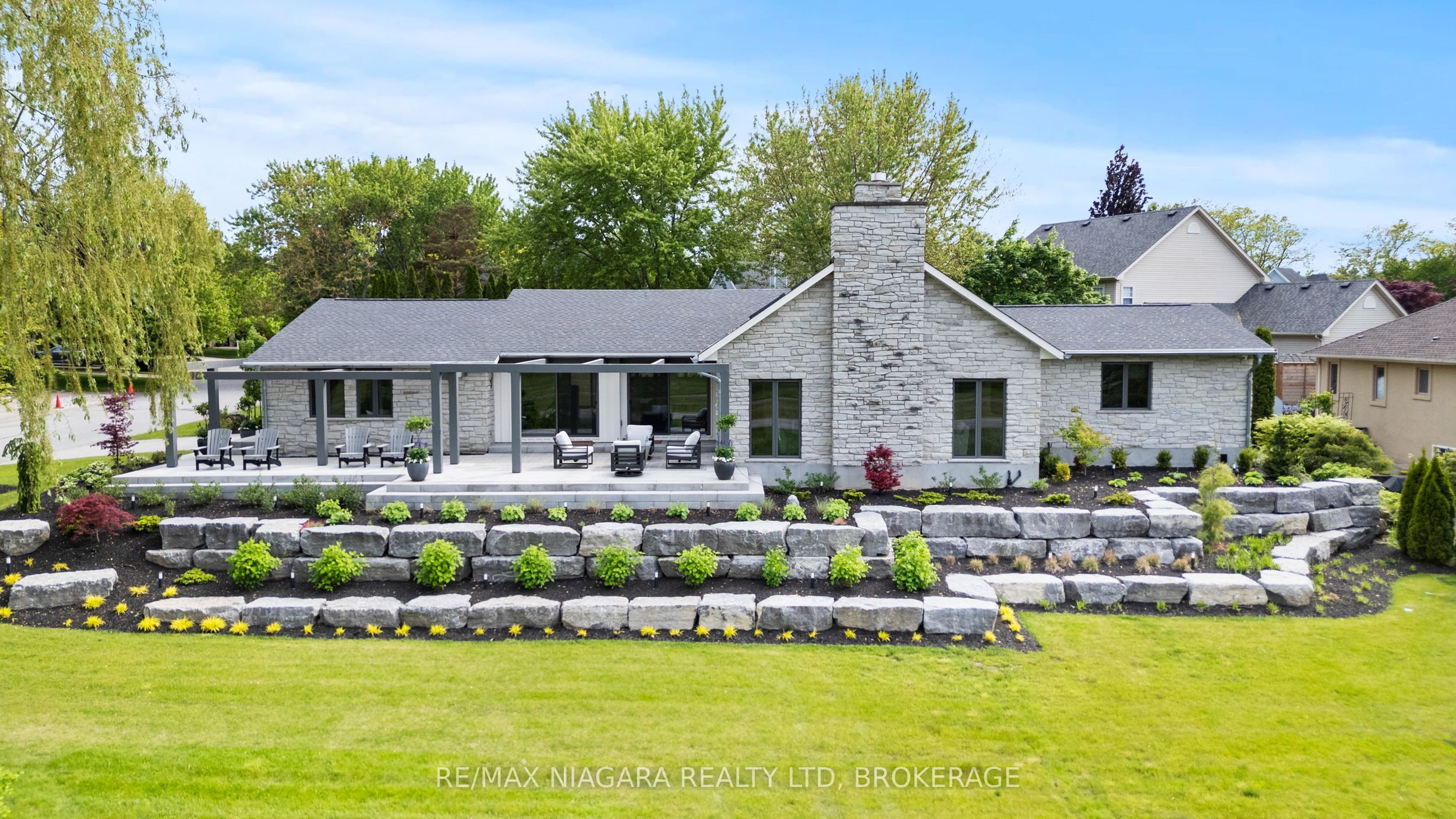 33 Park Ct Property Photo 1