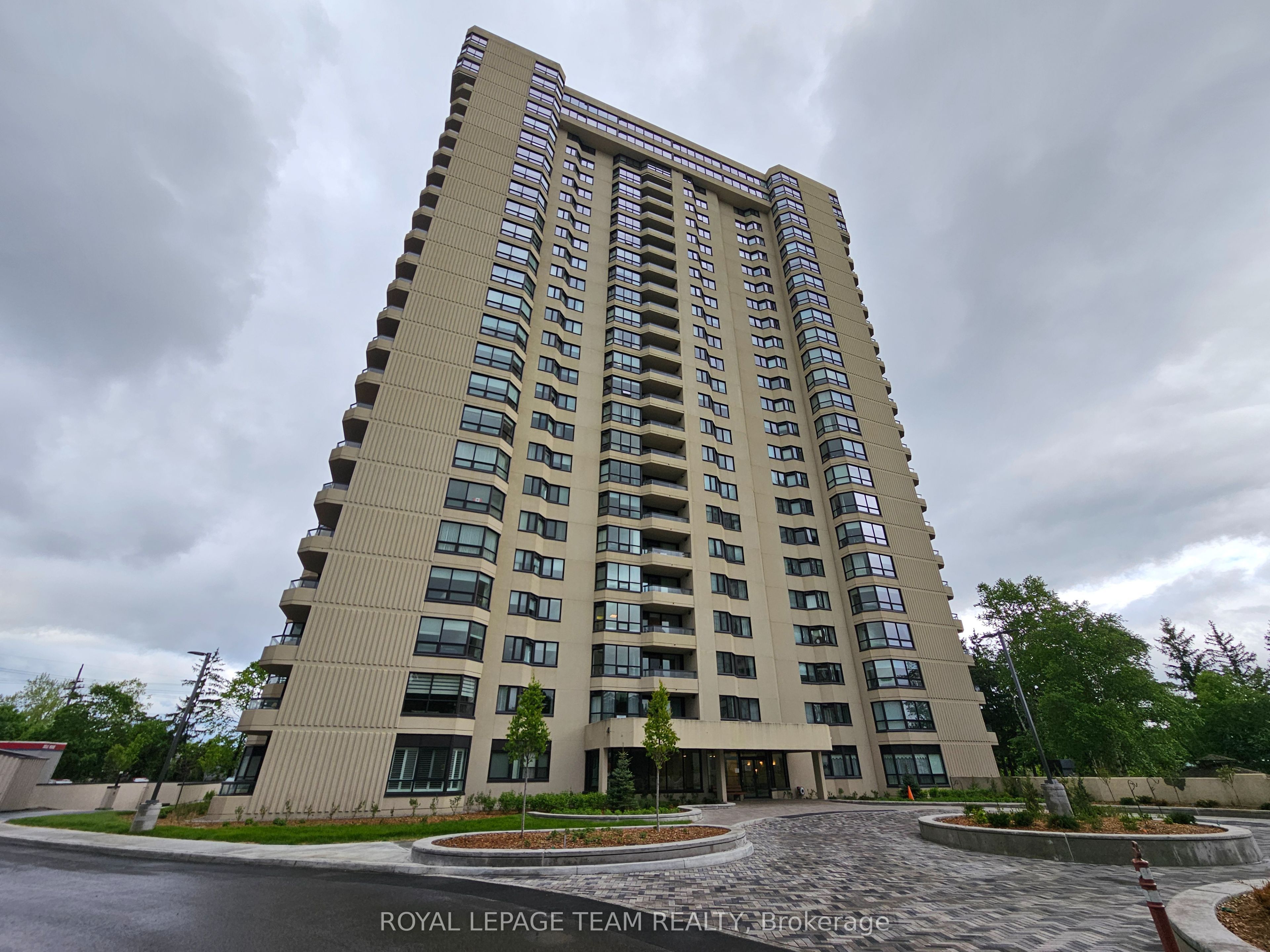 1500 Riverside Drive 303 Property Photo 1