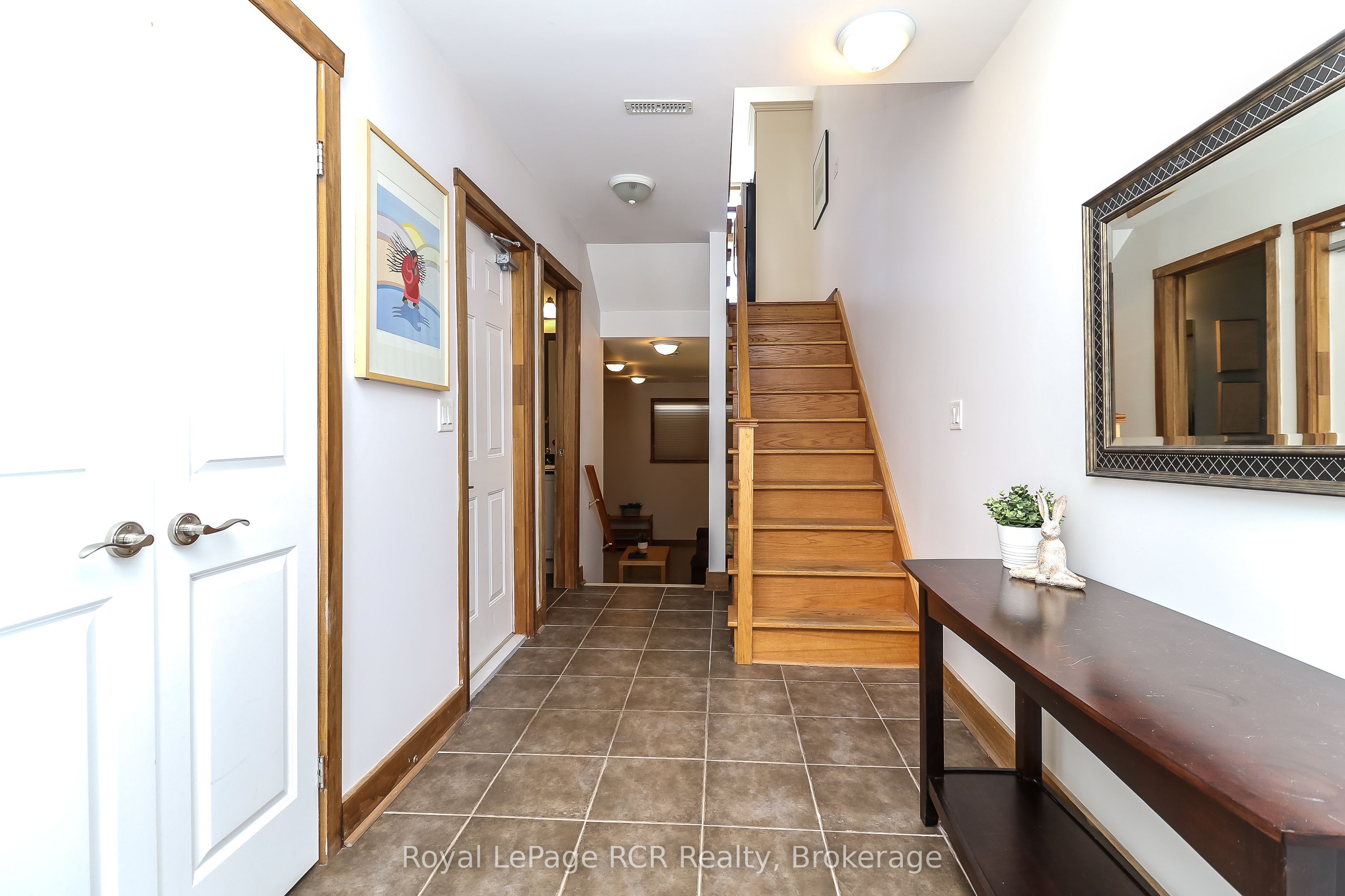 104 Farm Gate Road 10 Property Photo 6