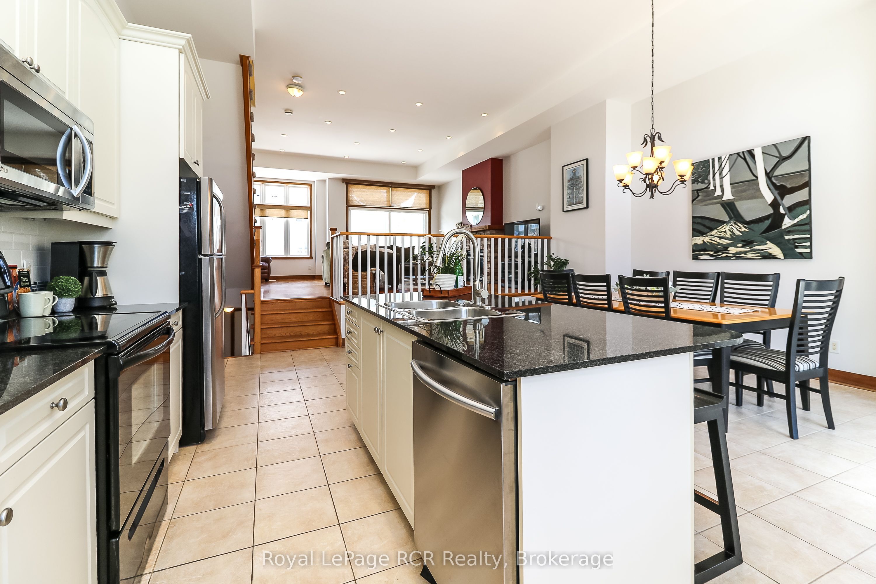 104 Farm Gate Road 10 Property Photo 13