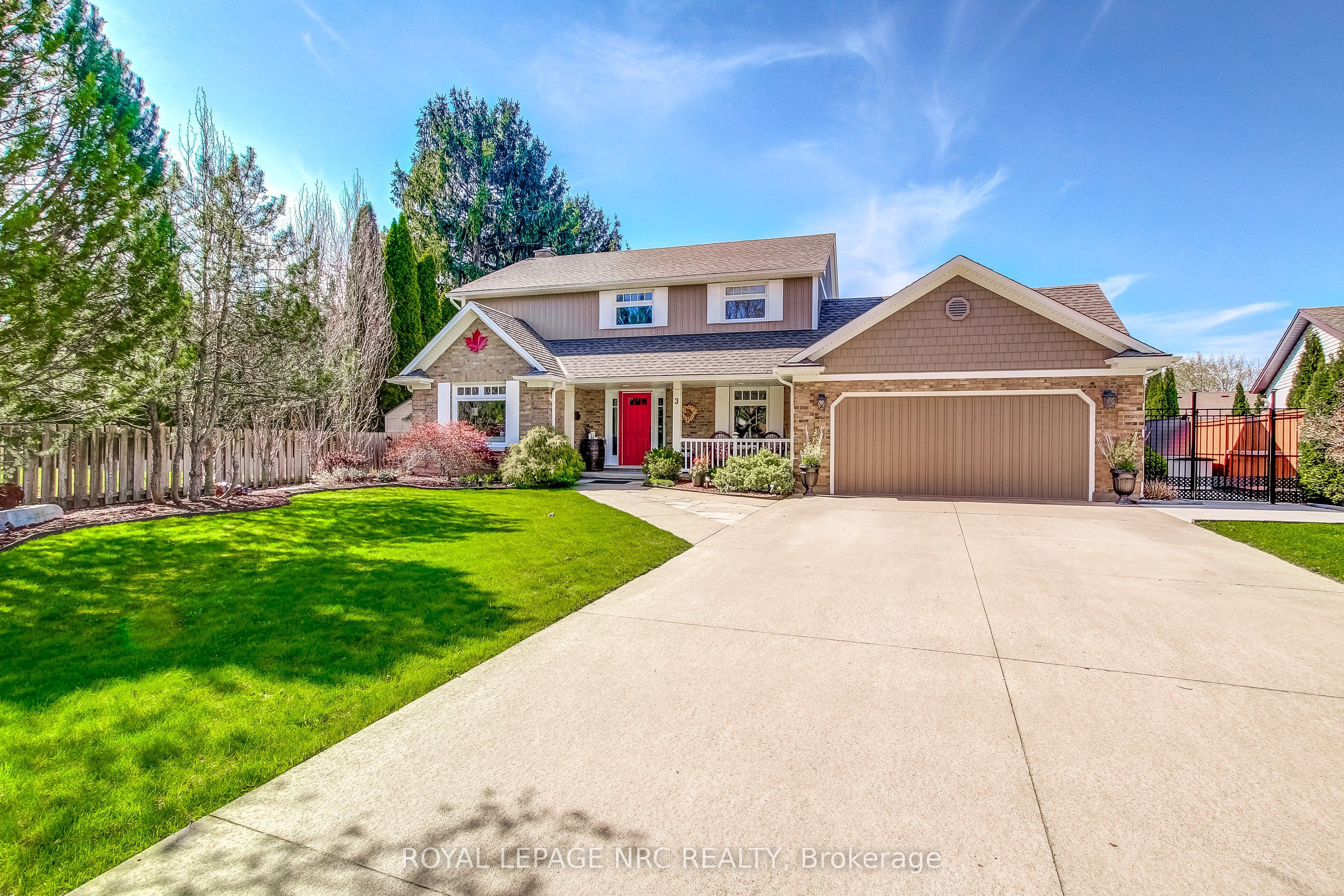 3 LOWER CANADA Drive Property Photo 1