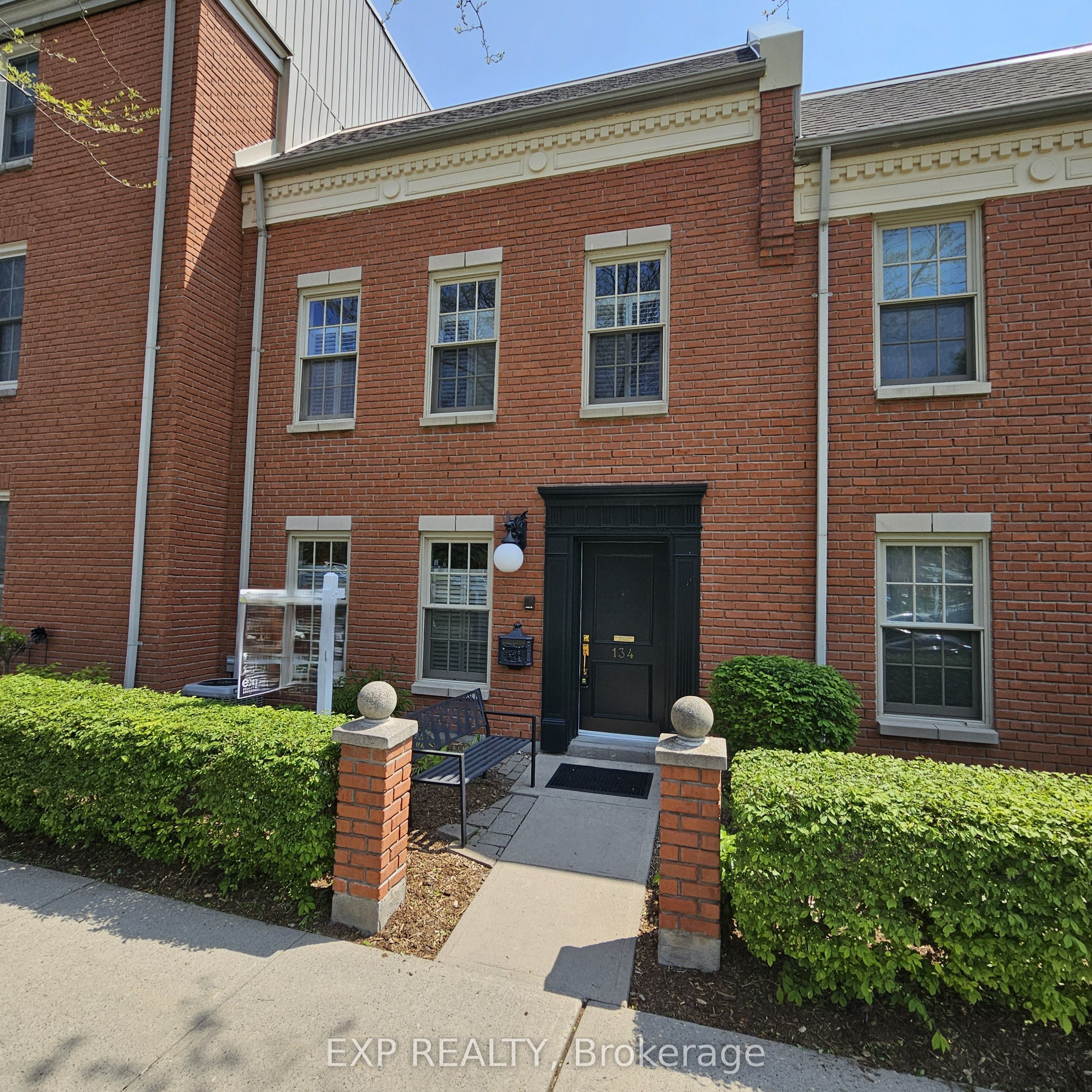 134 Hibernia Street Property Photo 1