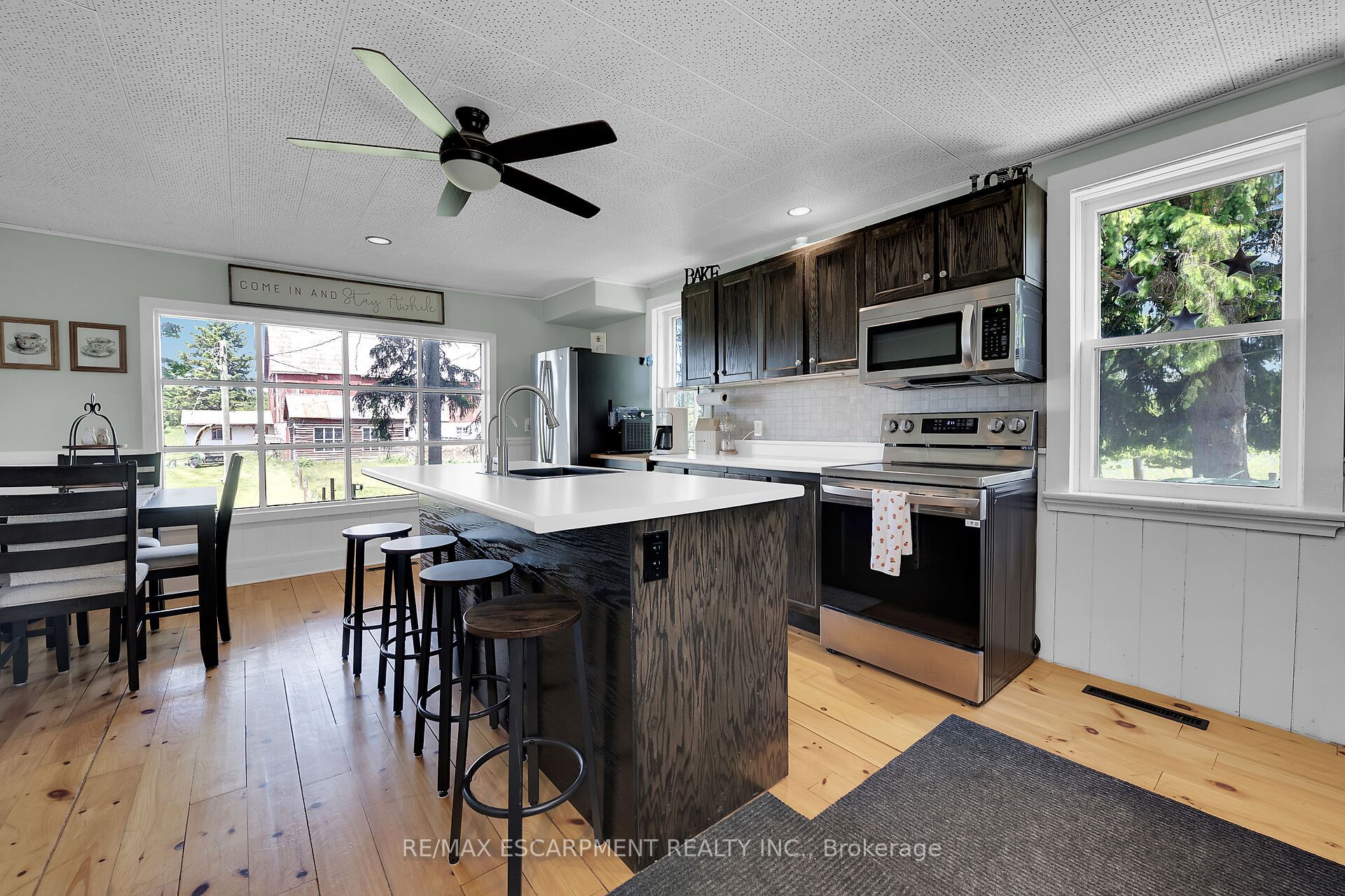 1216 Sawmill Road Property Photo 7