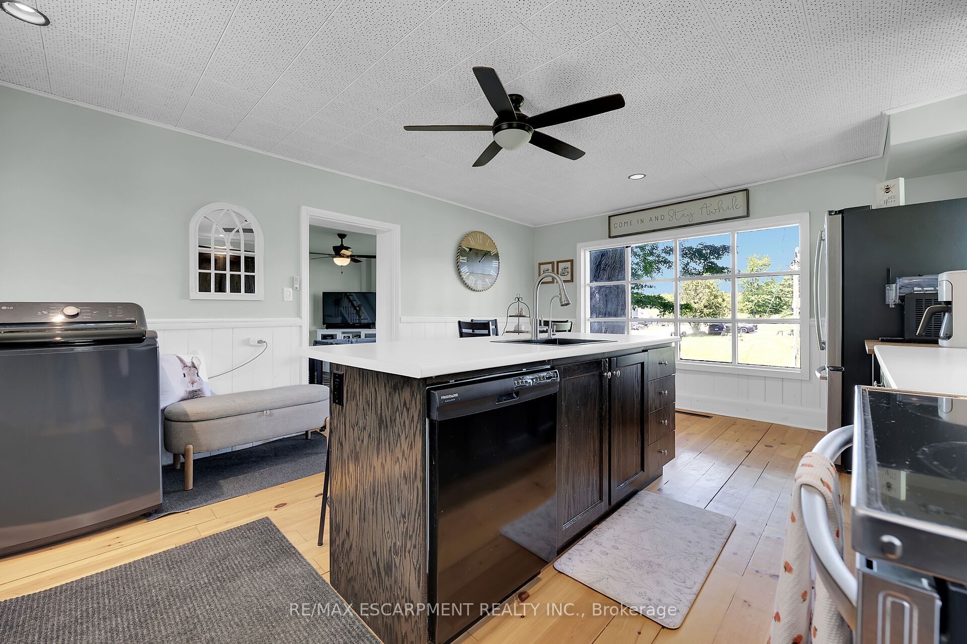 1216 Sawmill Road Property Photo 9