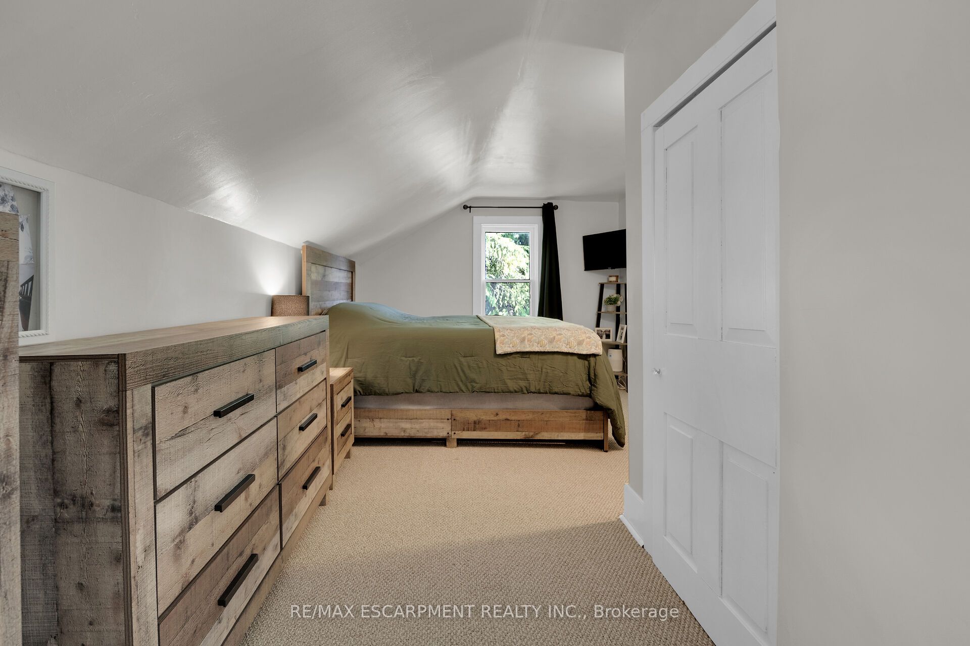 1216 Sawmill Road Property Photo 25