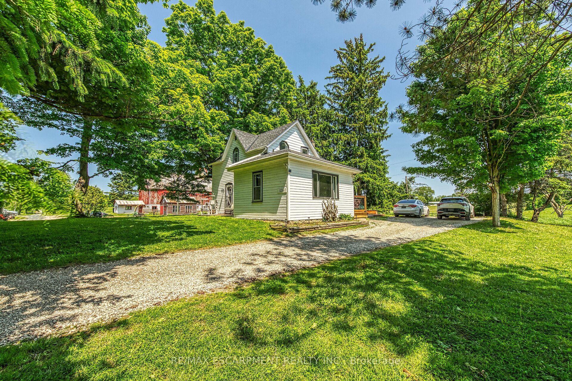 1216 Sawmill Road Property Photo 33