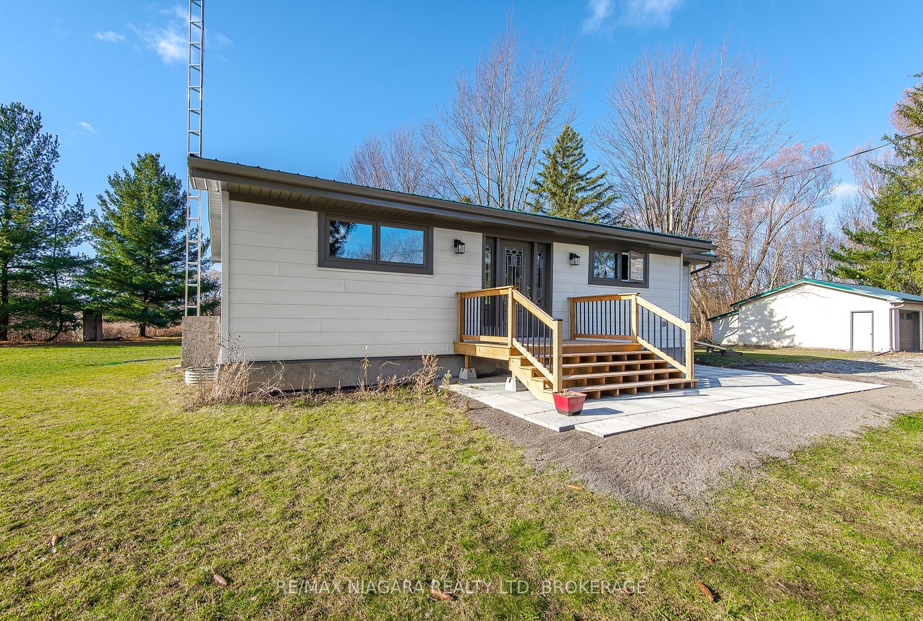 51480 Hewitt Rd Property Photo 1