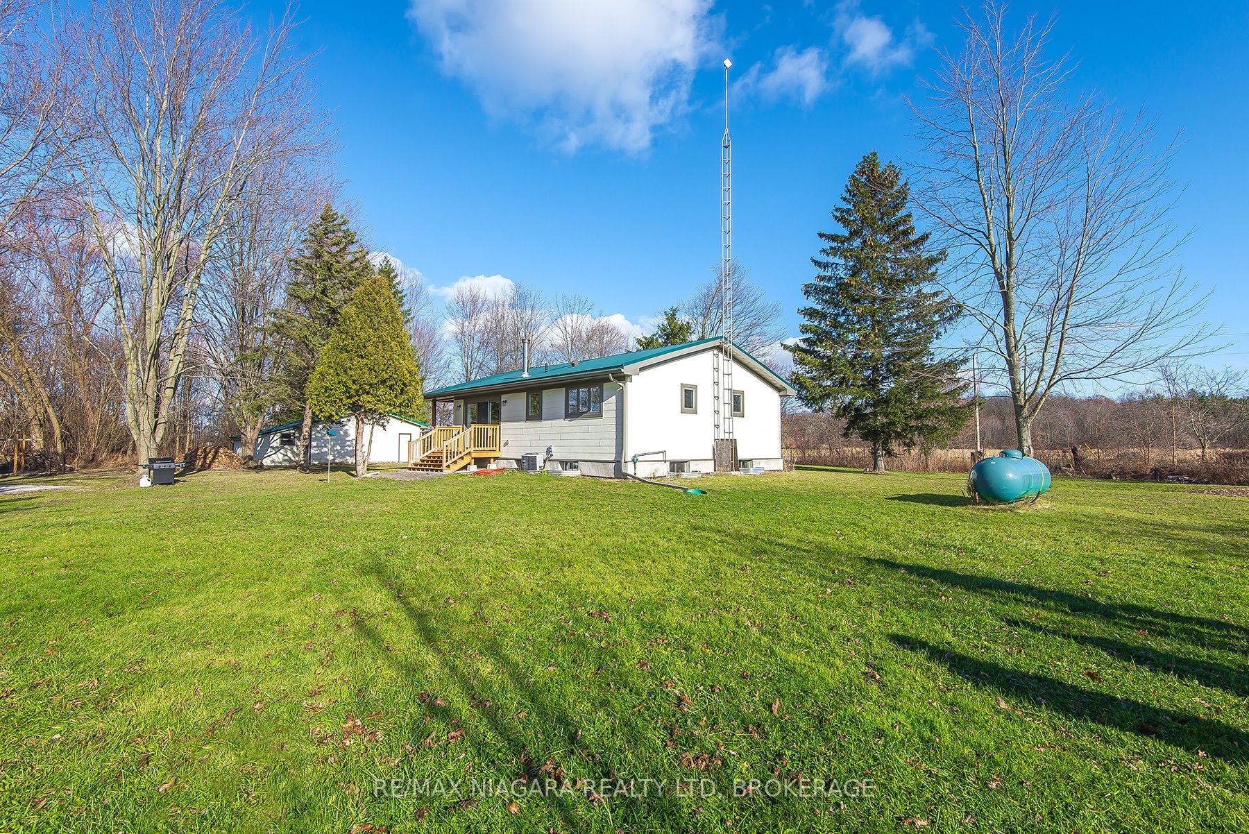 51480 Hewitt Road Property Photo 8