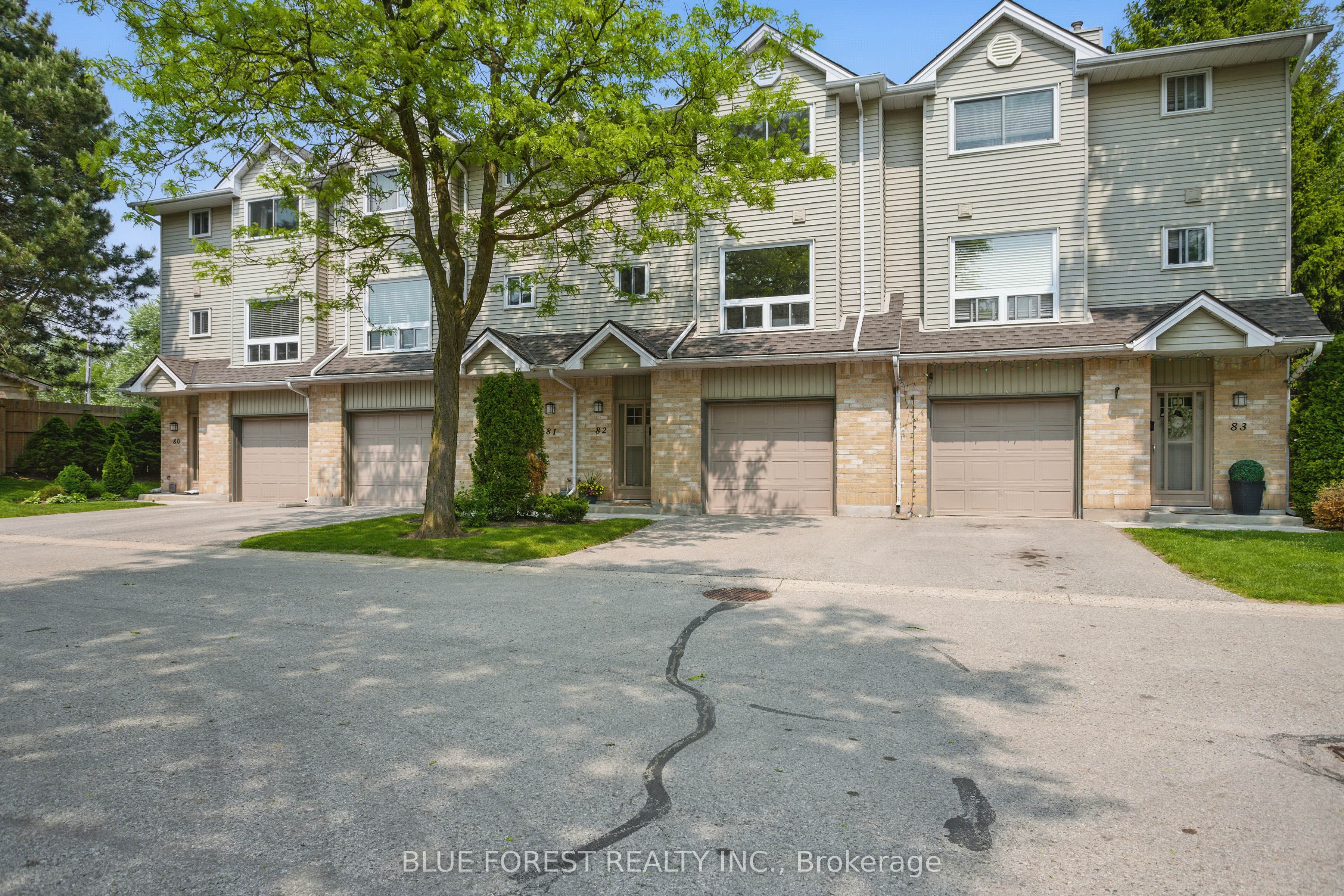 #82 - 1990 Wavell Street Property Photo 1