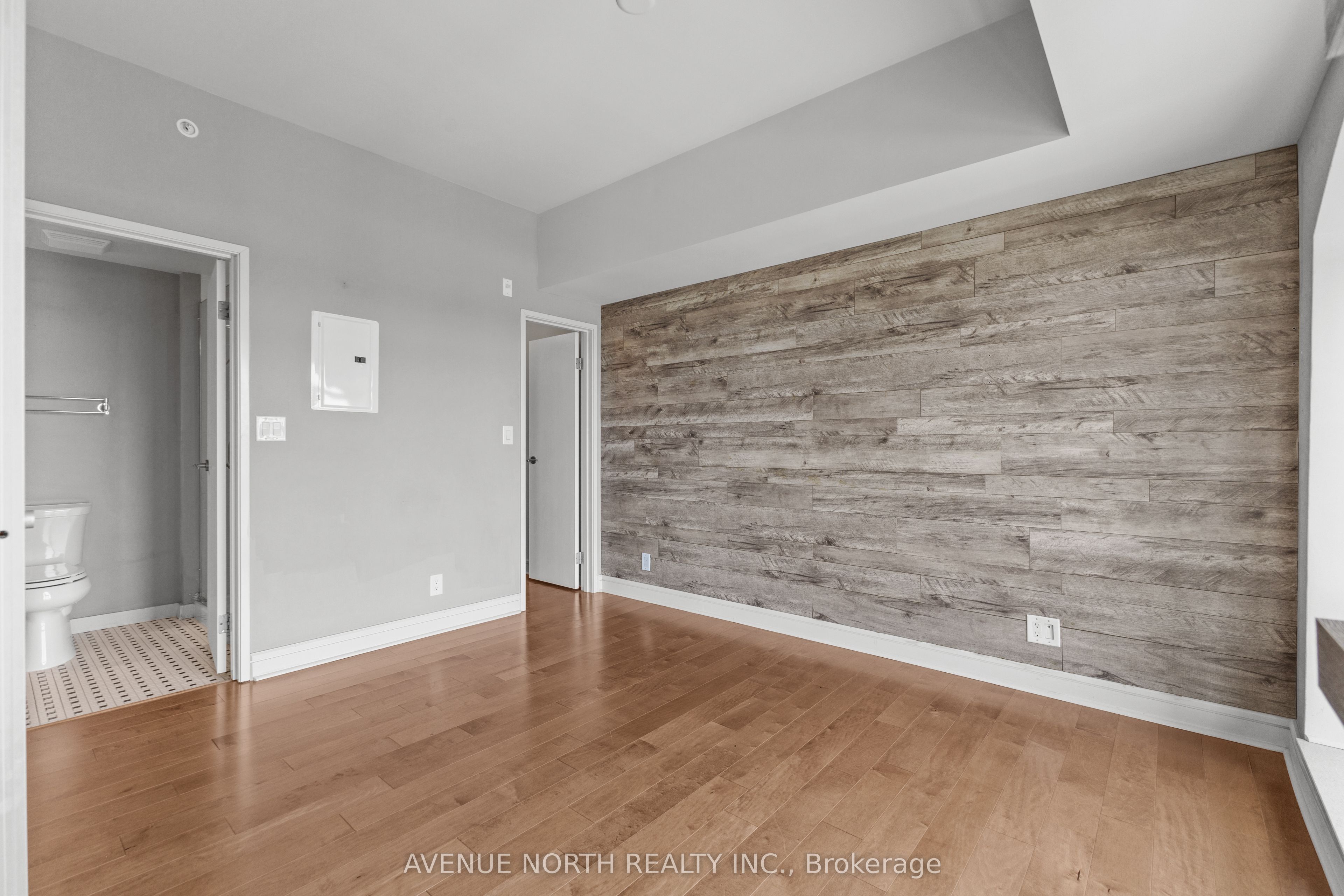 555 Anand Private 806 Property Photo 19