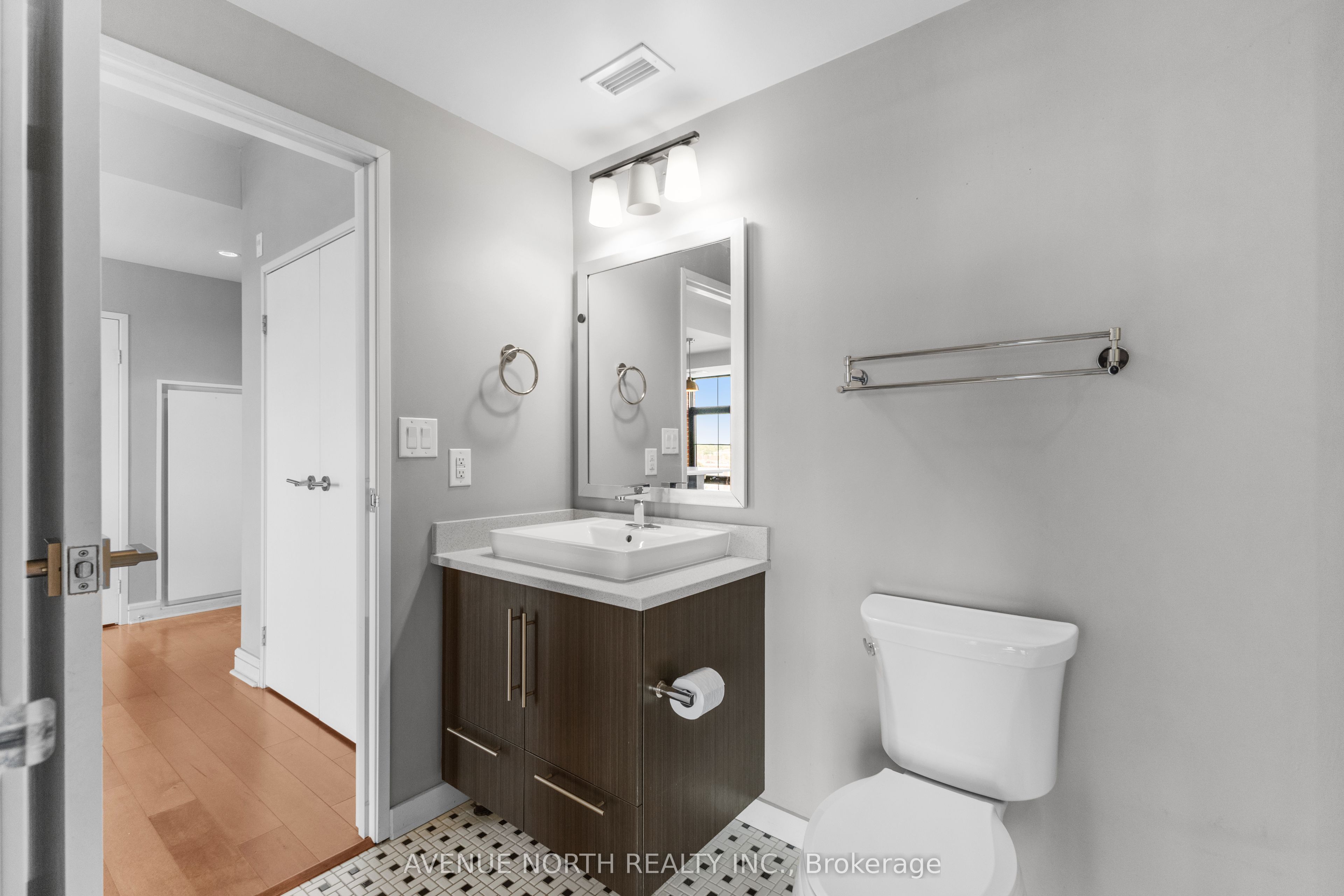 555 Anand Private 806 Property Photo 20
