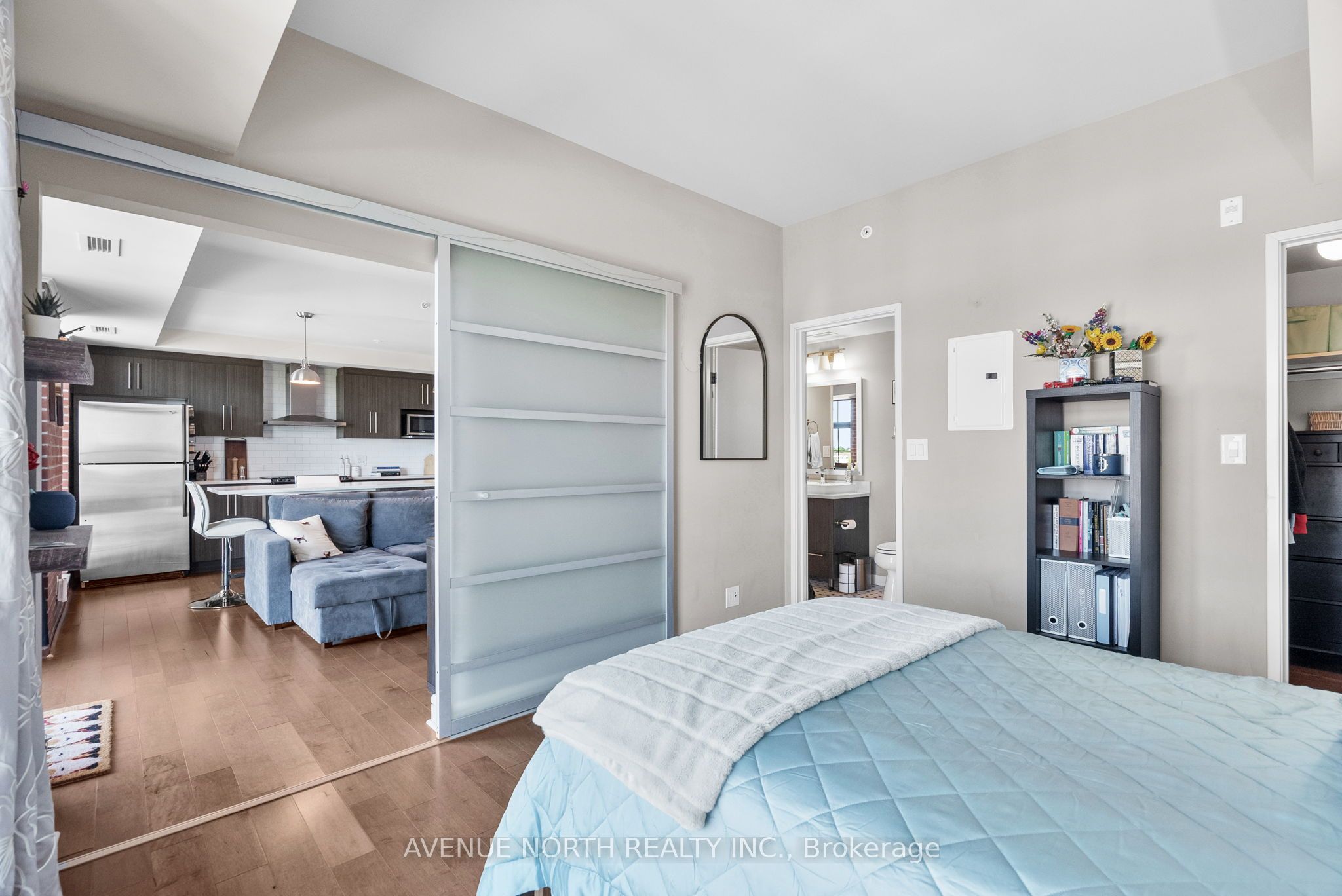 555 Anand Private 806 Property Photo 24