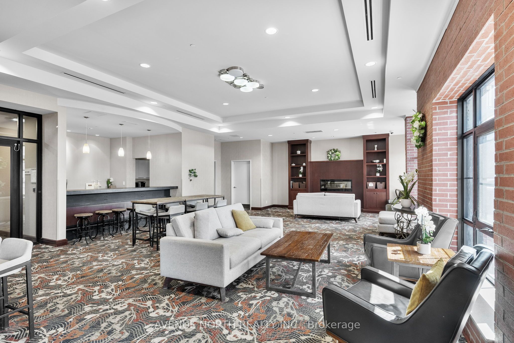 555 Anand Private 806 Property Photo 32