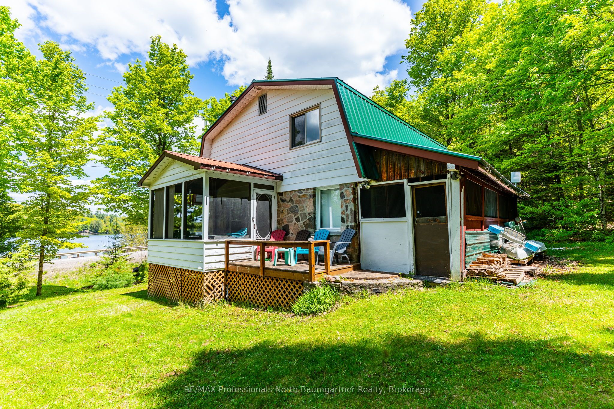 18053 Highway 35 Property Photo 1