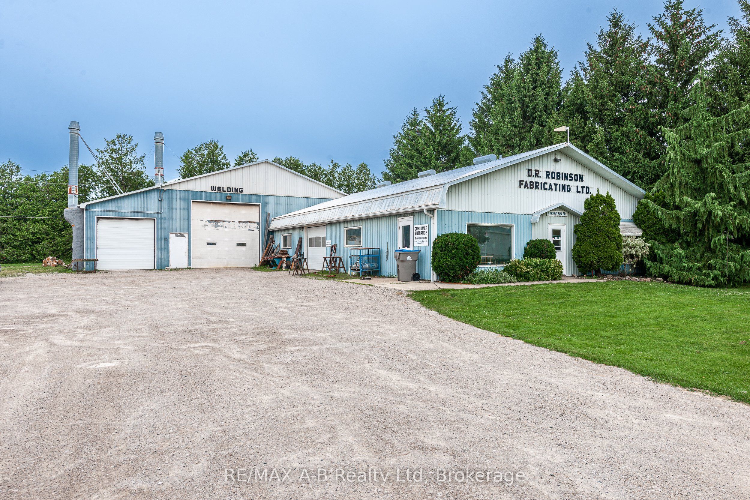 1 Industrial Road Property Photo 1