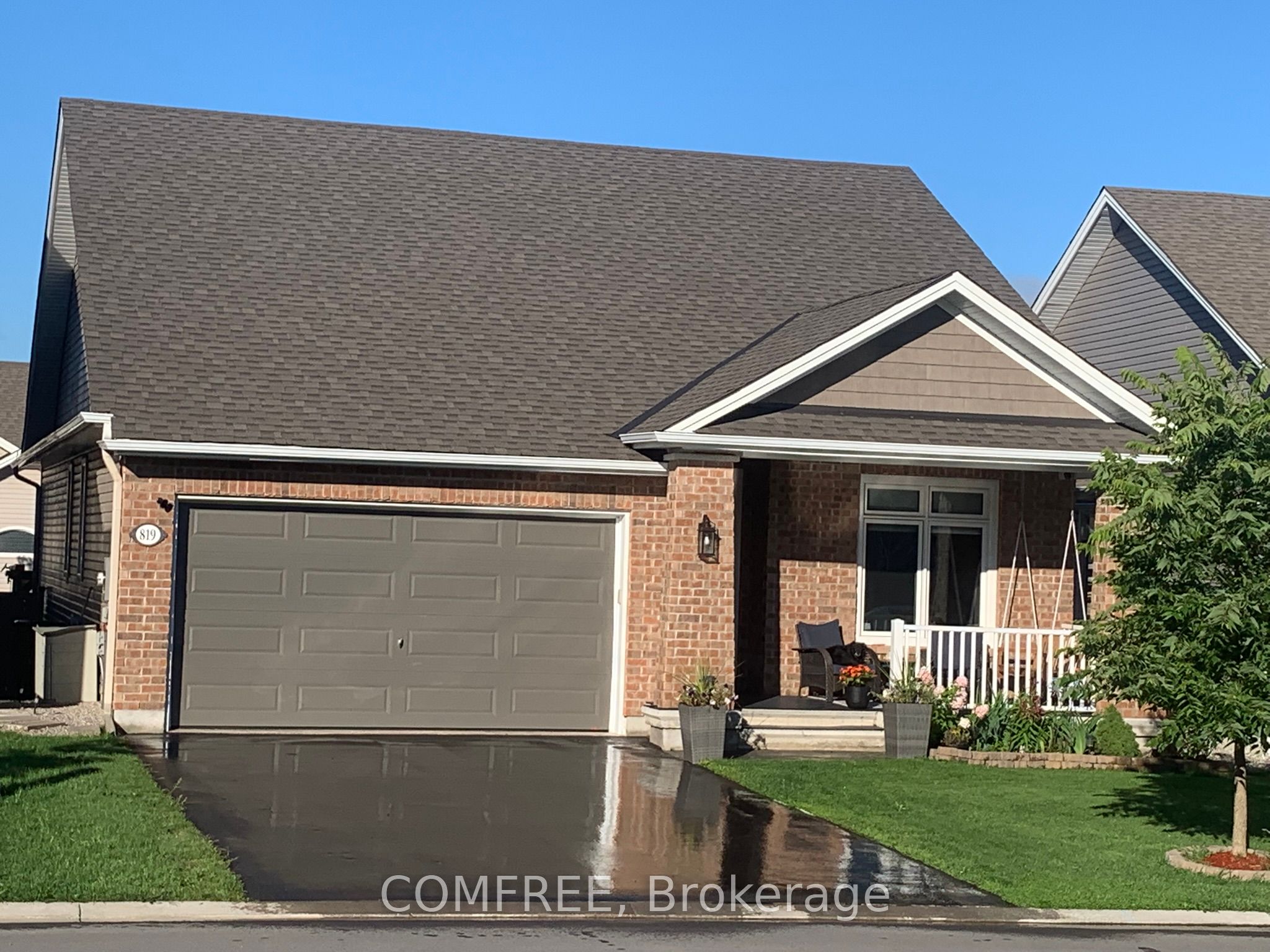 819 Tewin Circle Property Photo 1