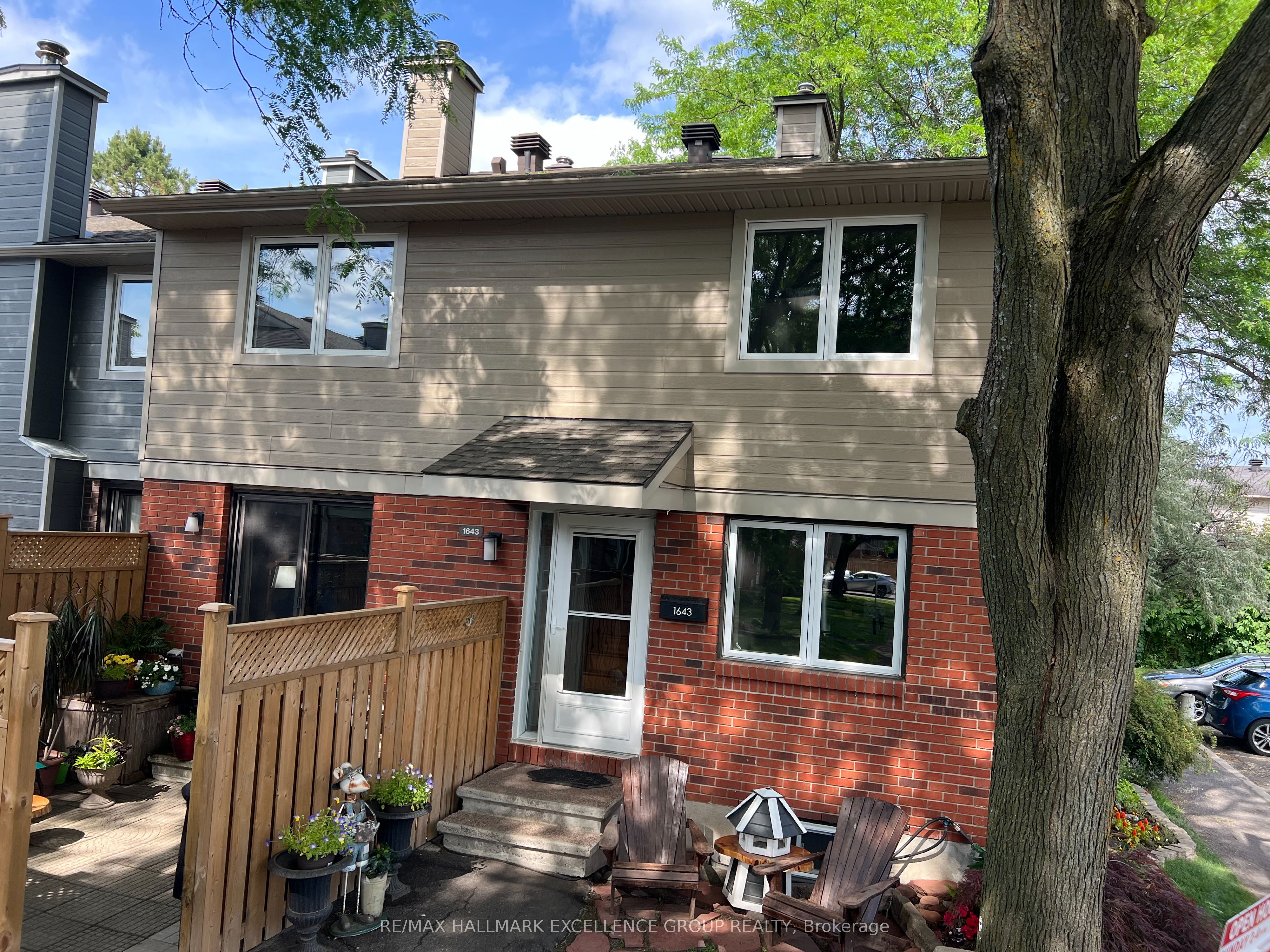 1643 Du Sommet Place 92