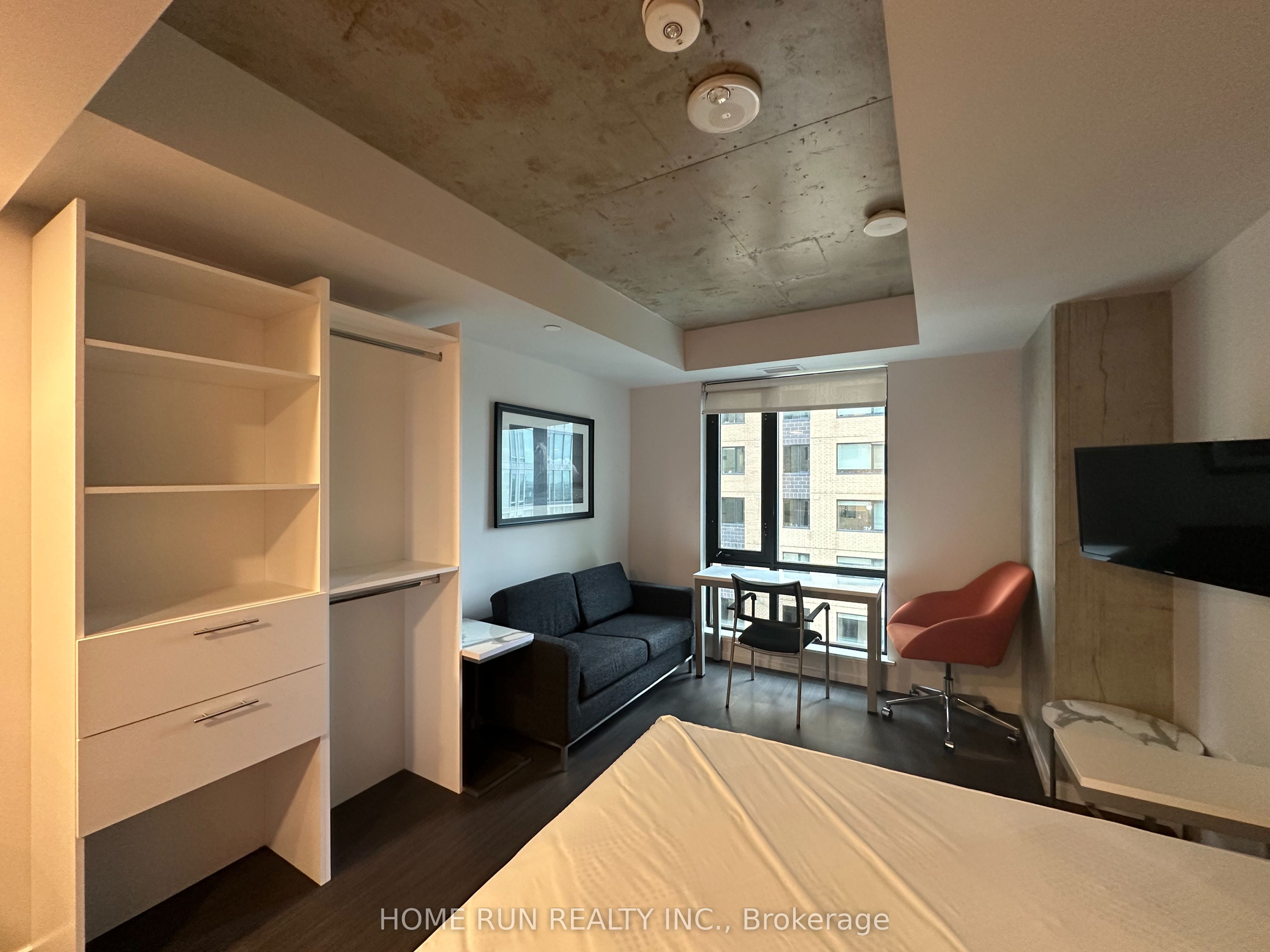 105 Champagne Avenue 1911 Property Photo 14