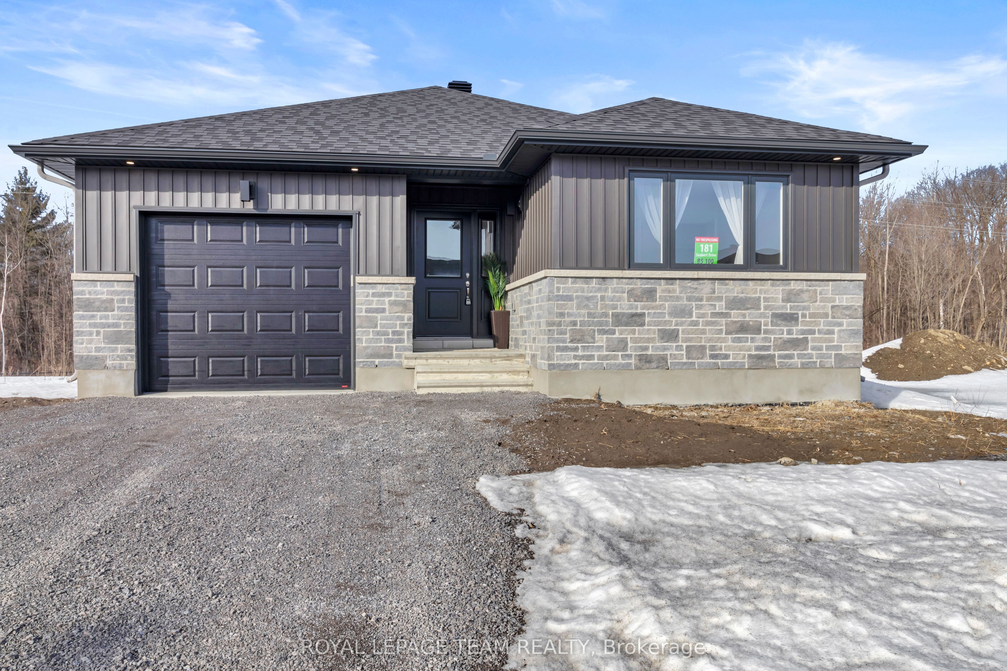 181 Seabert Drive Property Photo 1