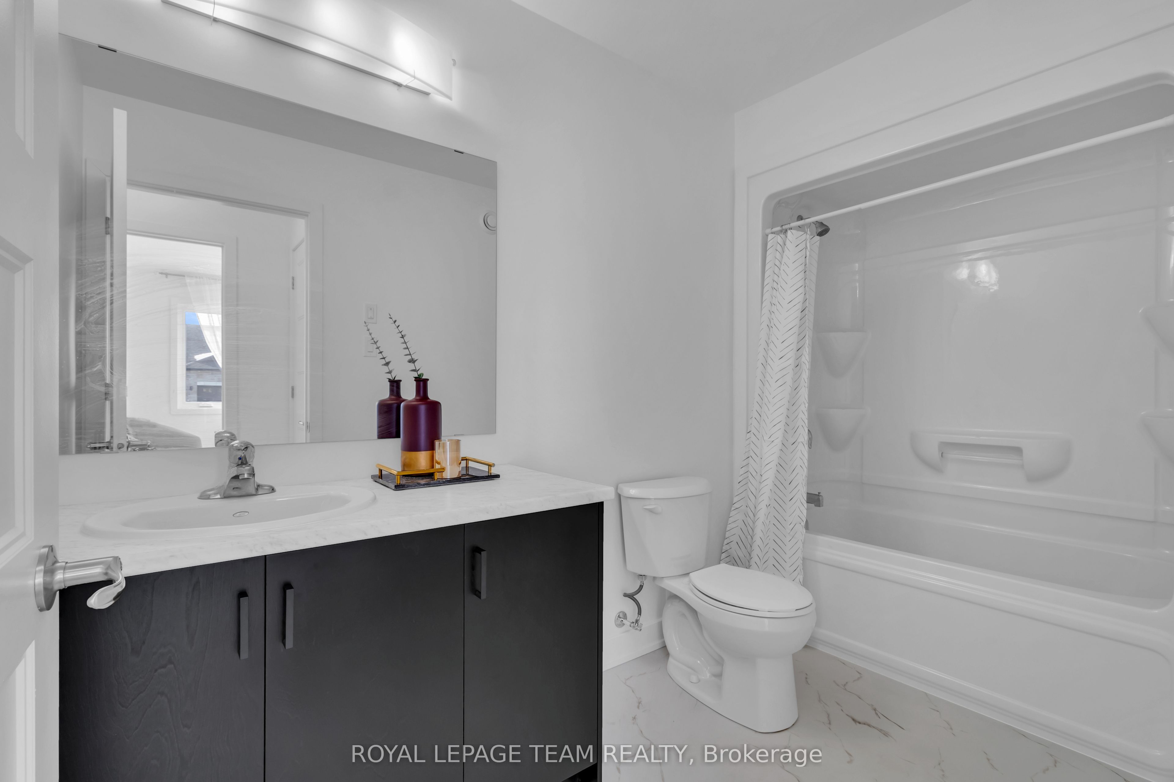 181 Seabert Drive Property Photo 6