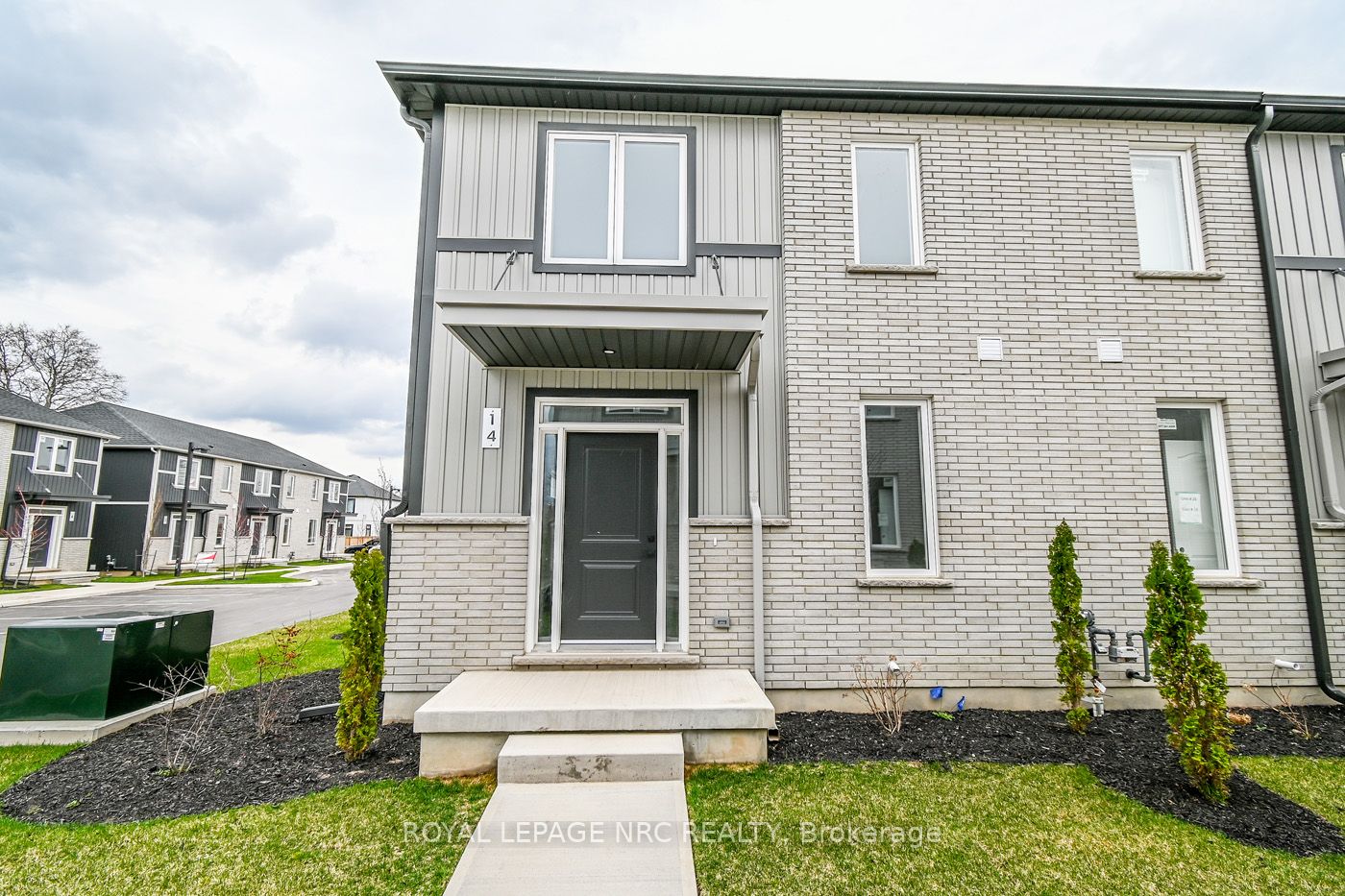 #14 - 121a Moffatt Street Property Photo 1