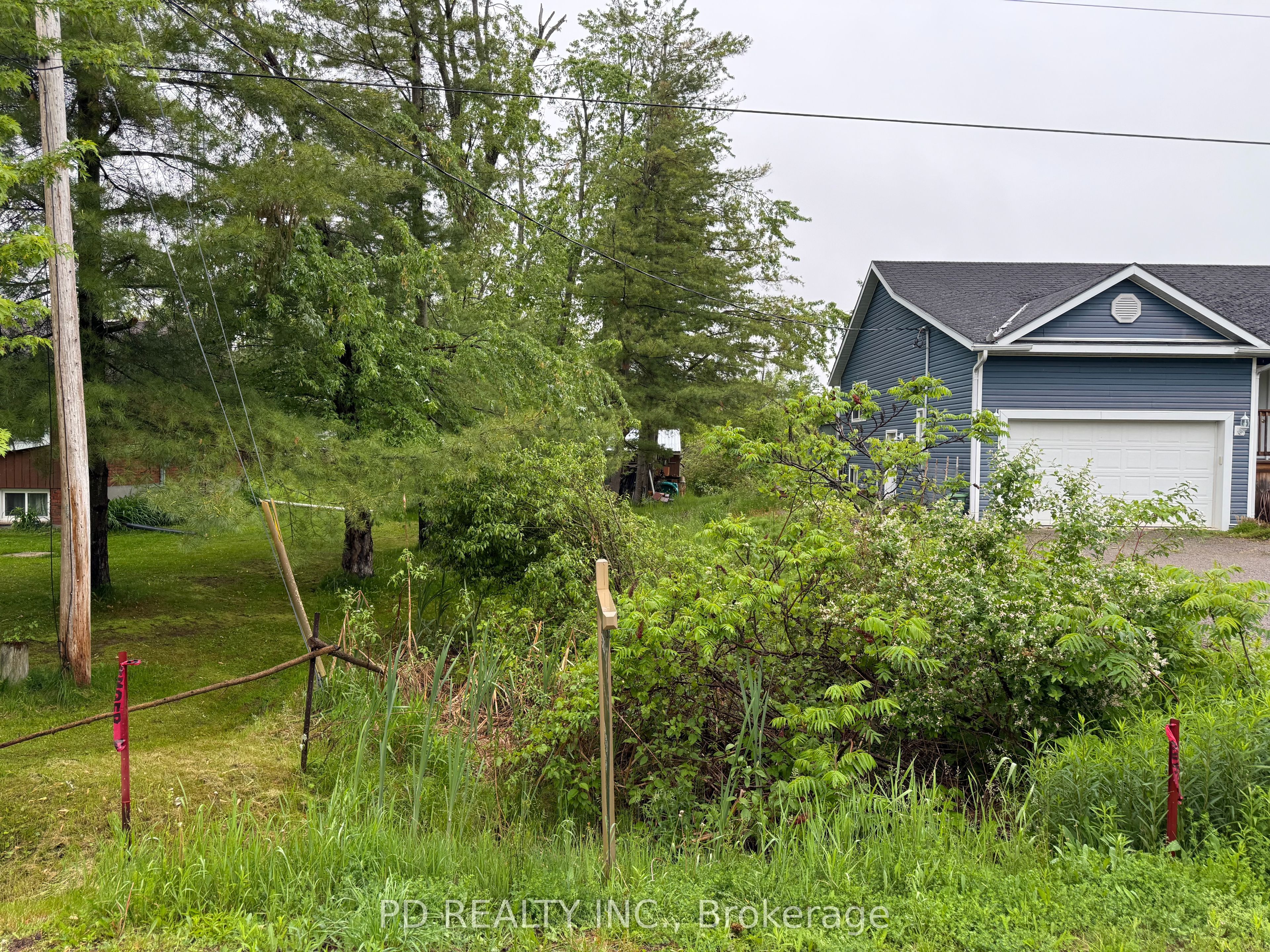 22 Helen Dr Property Photo 4