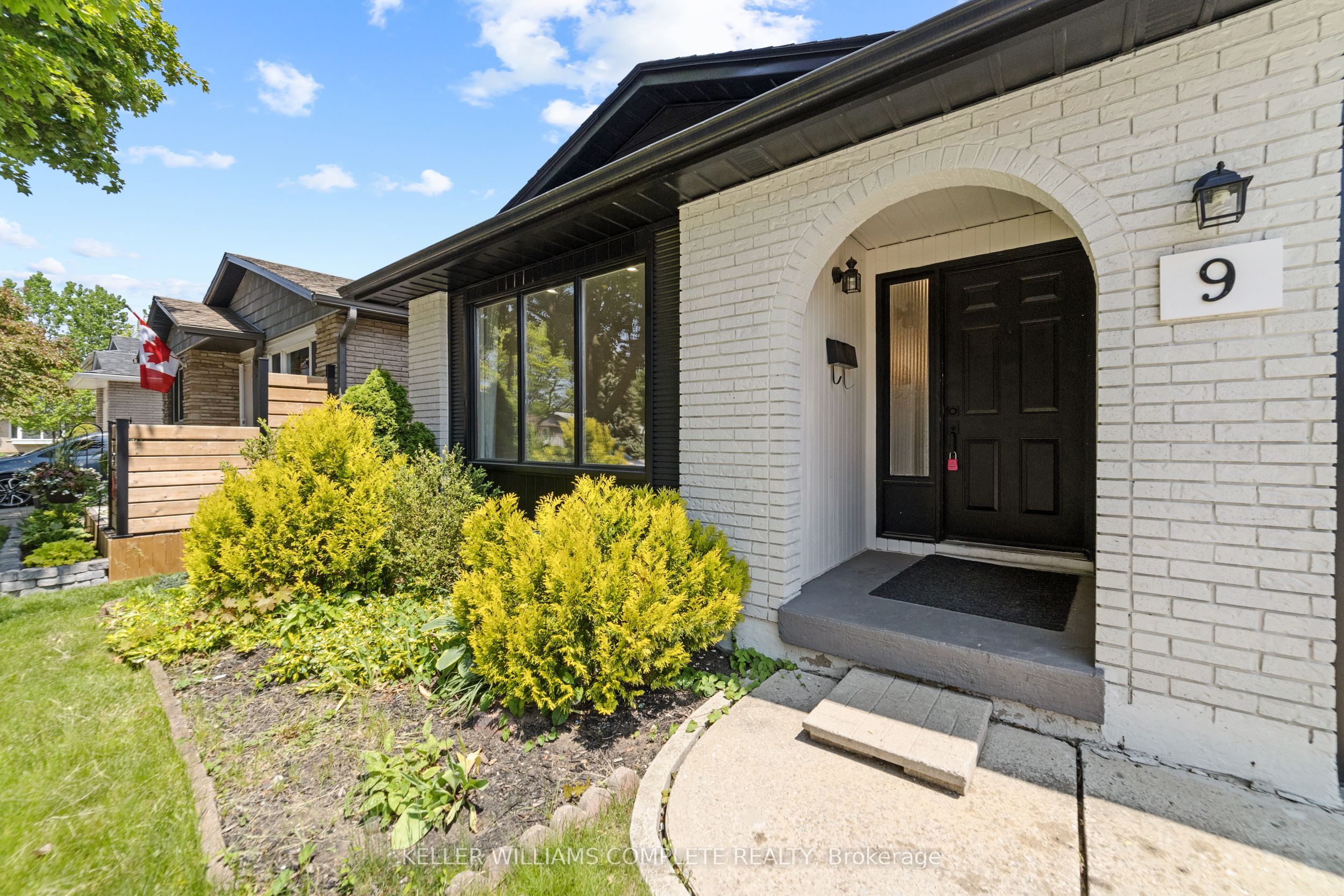 9 Piper Place Property Photo 3
