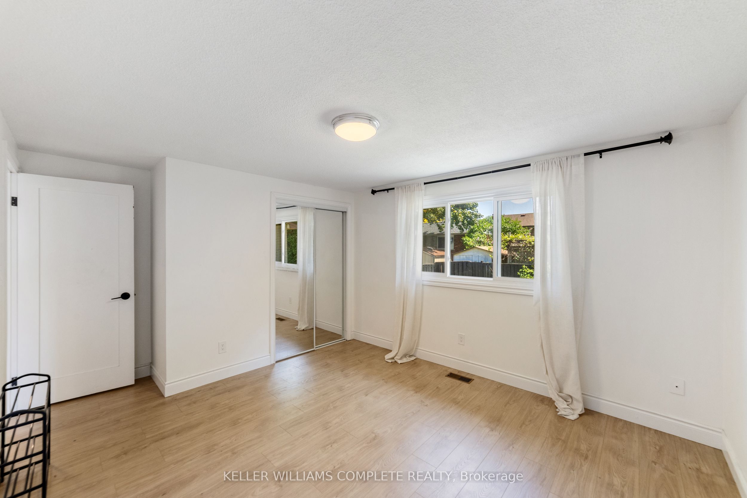 9 Piper Place Property Photo 11