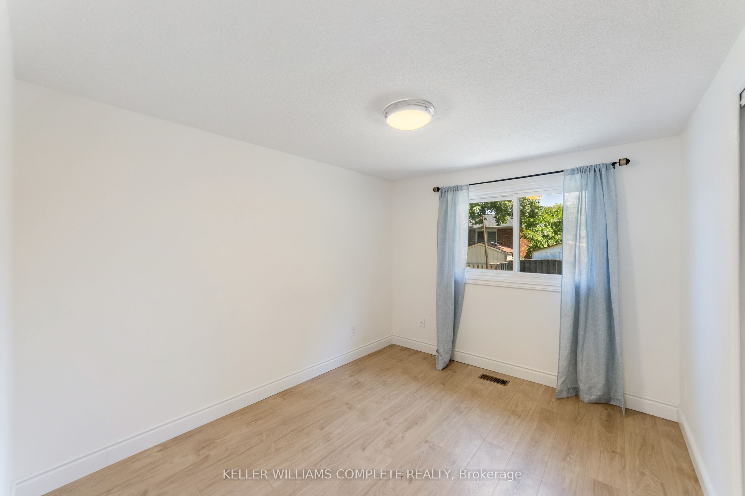 9 Piper Place Property Photo 12