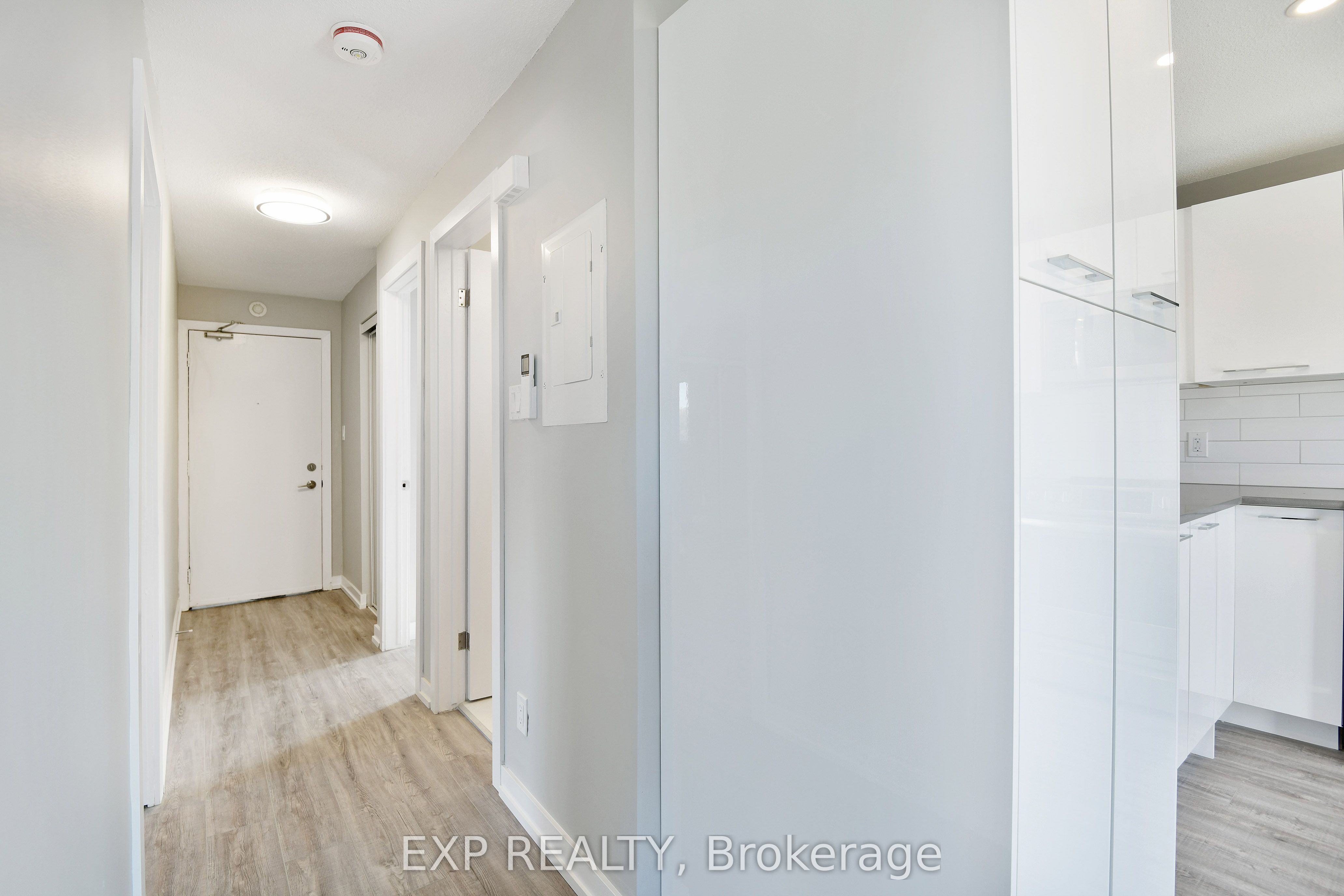 369 Lafontaine Avenue Property Photo 4