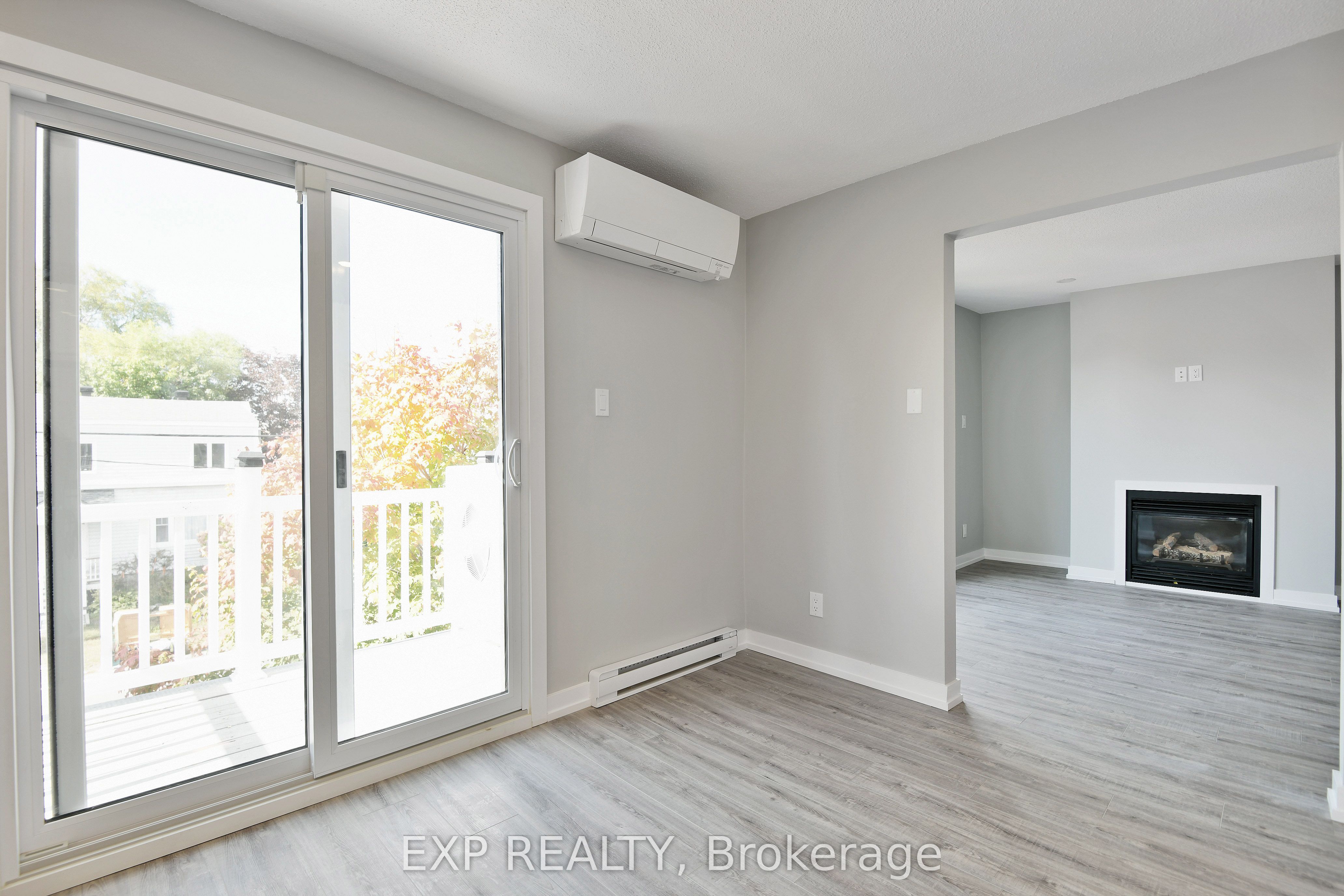 369 Lafontaine Avenue Property Photo 8