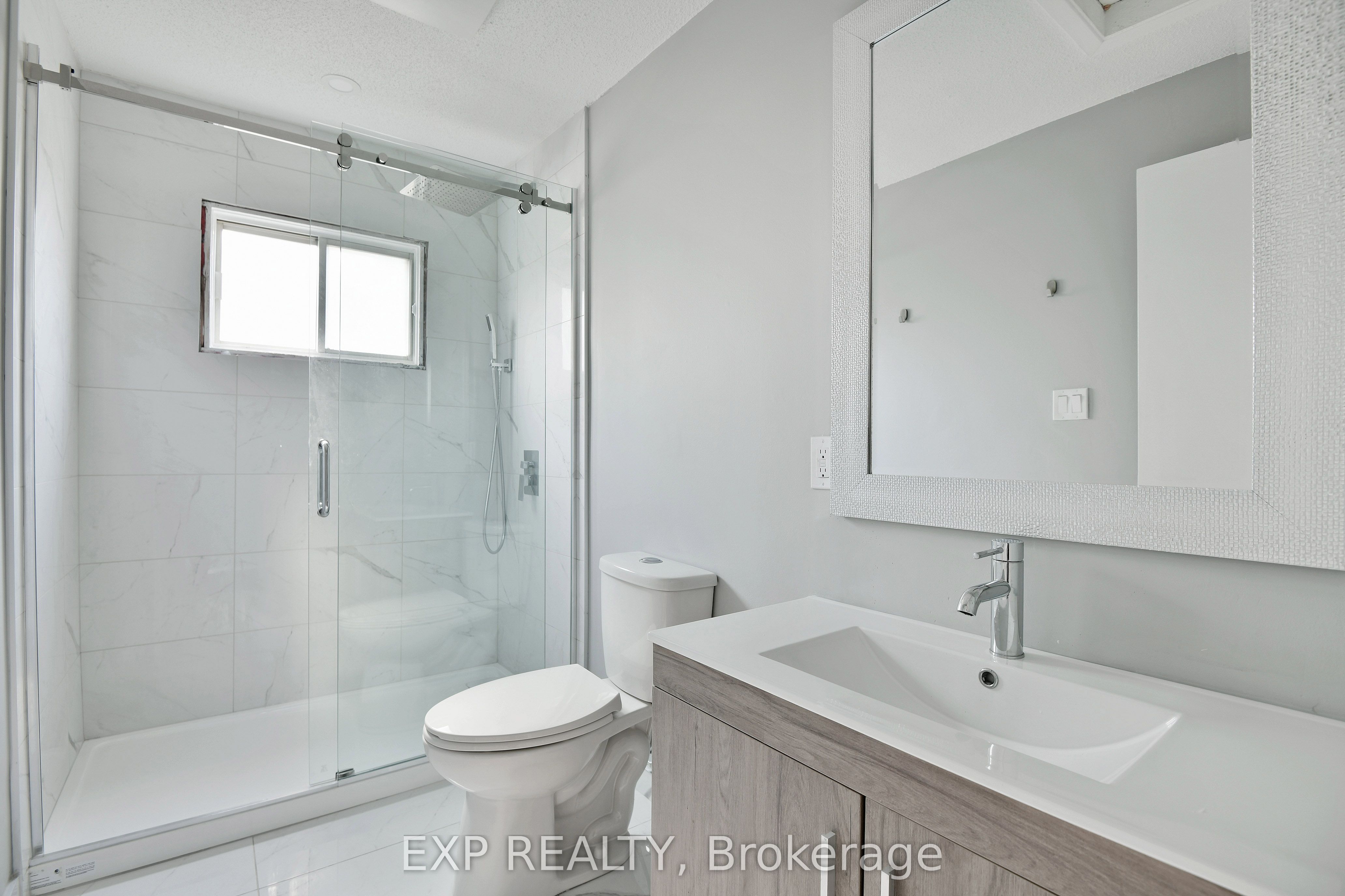 369 Lafontaine Avenue Property Photo 15