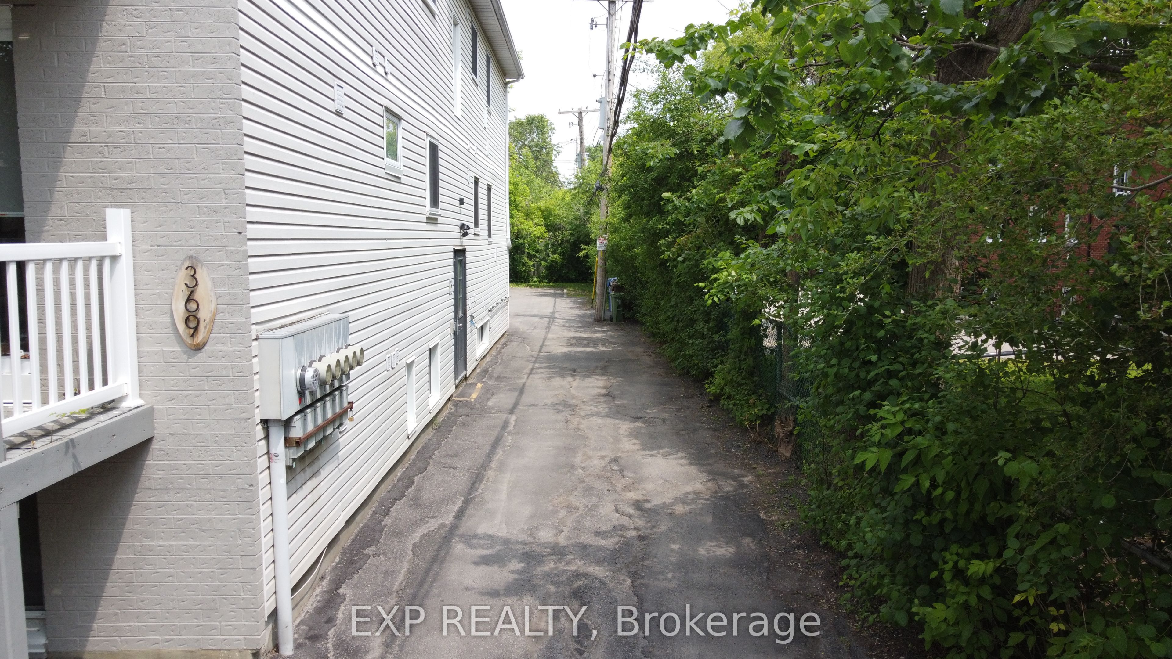 369 Lafontaine Avenue Property Photo 29