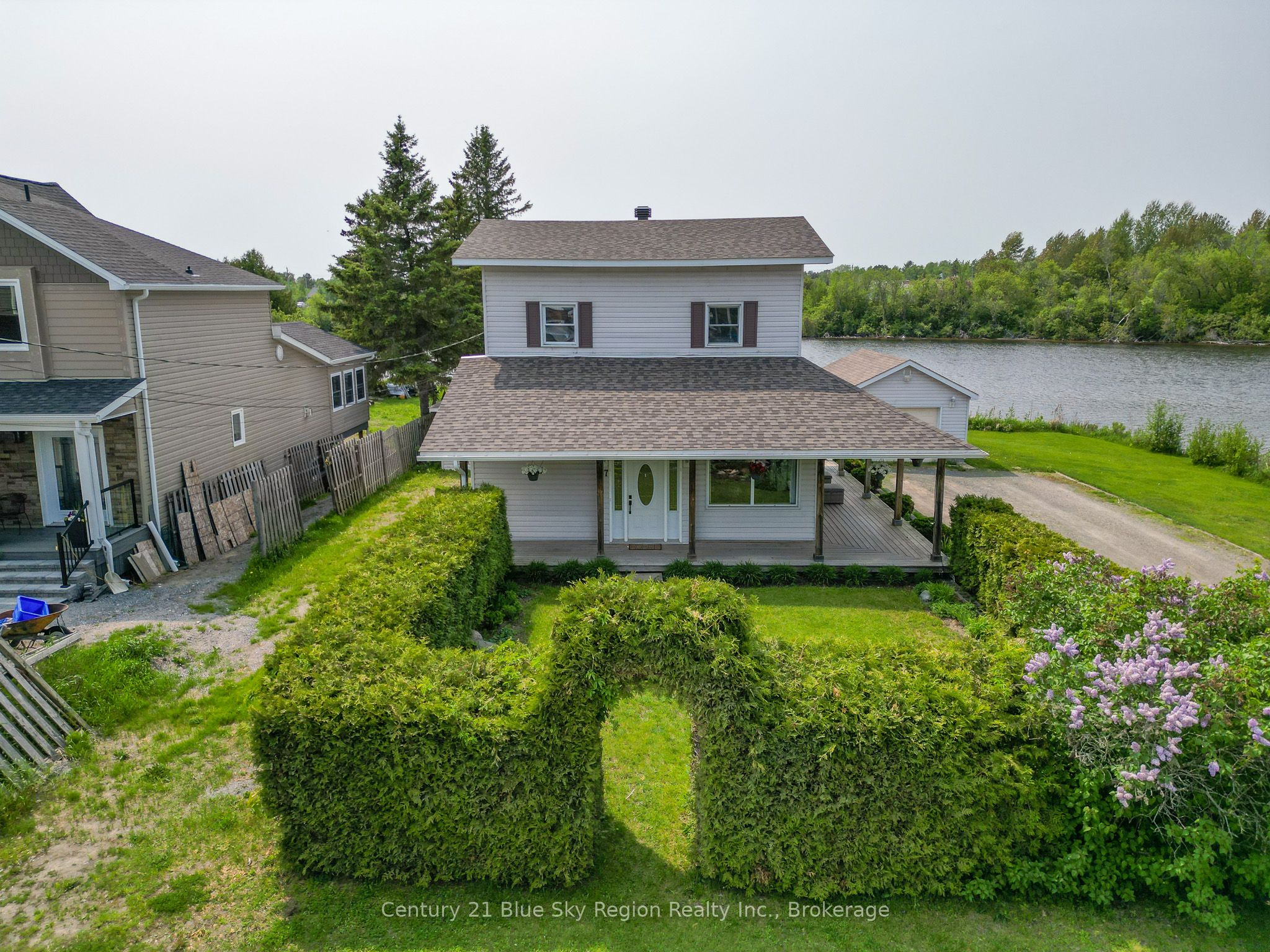 87 Holditch Street Property Photo 1