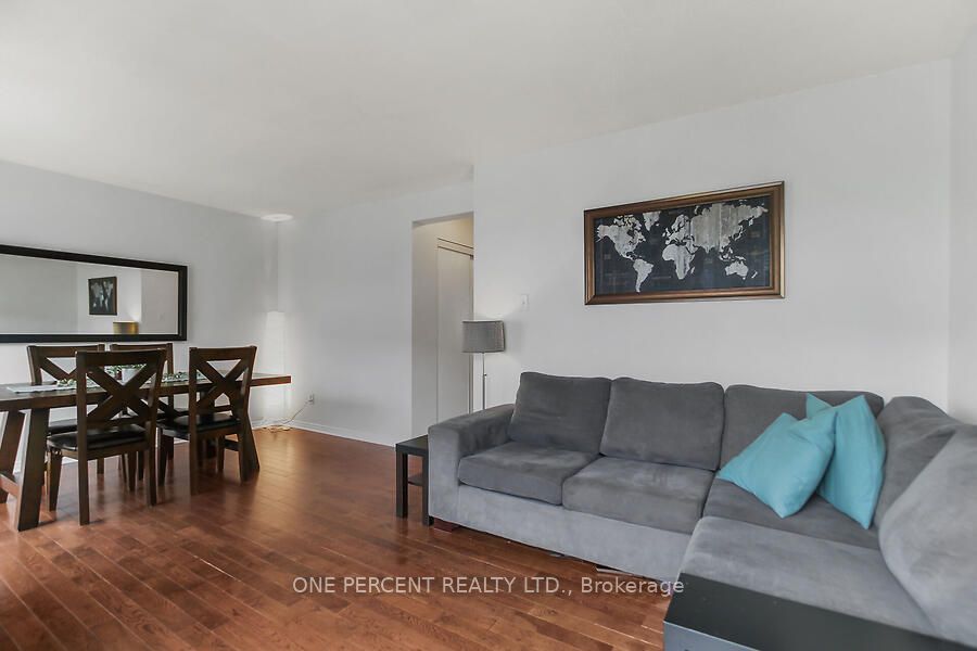 44 Fieldberry Property Photo 13