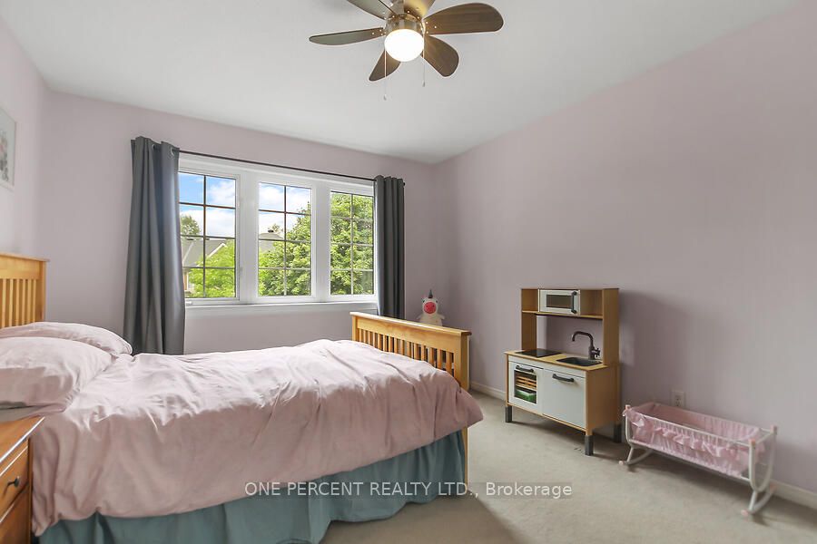 44 Fieldberry Property Photo 23