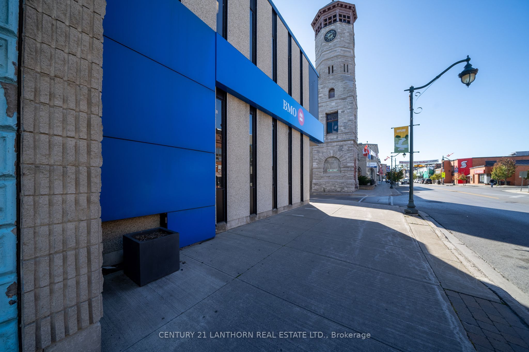 55 Dundas Street W Property Photo 30