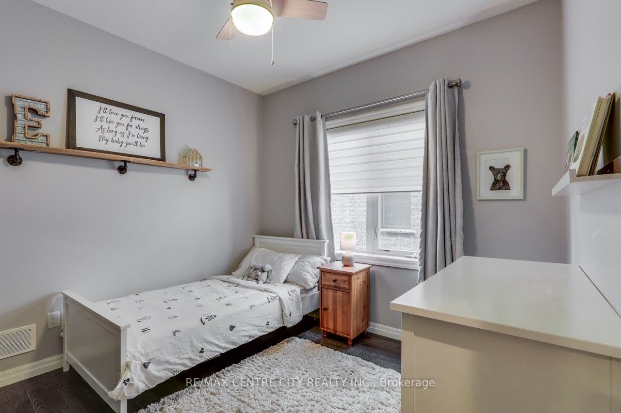1301 Eagletrace Drive Property Photo 8