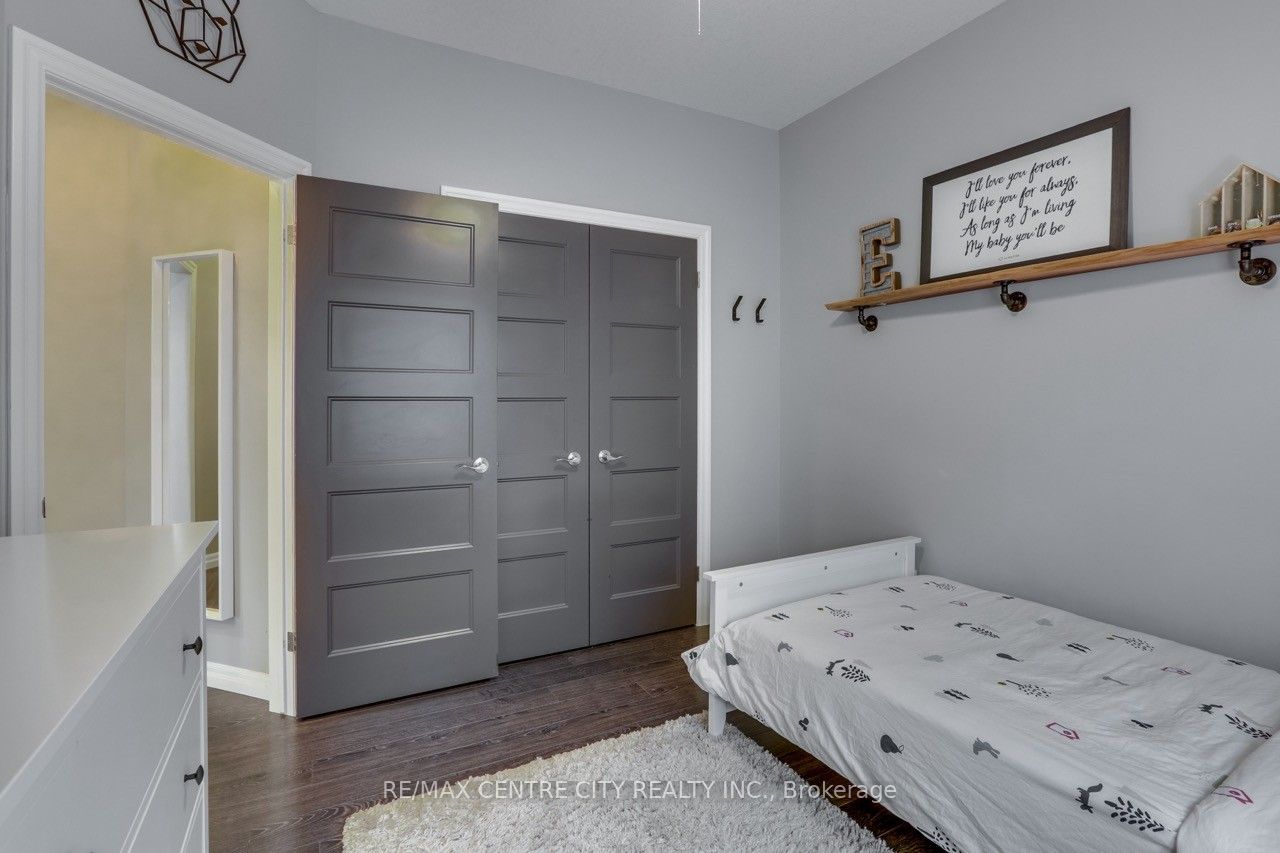 1301 Eagletrace Drive Property Photo 10