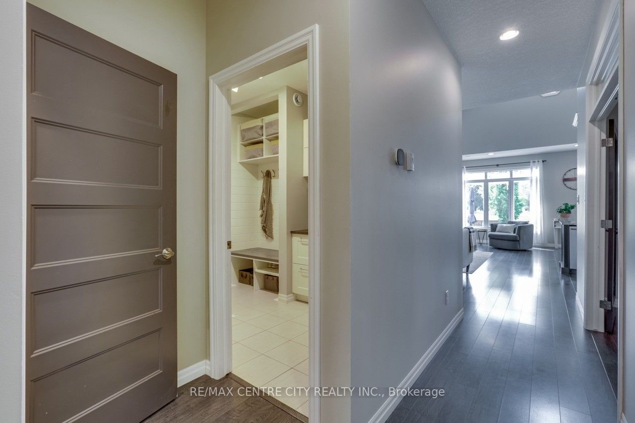 1301 Eagletrace Drive Property Photo 15