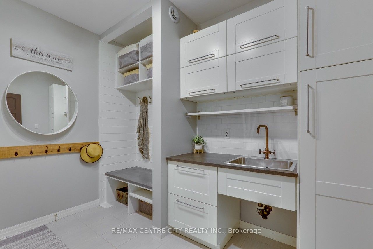 1301 Eagletrace Drive Property Photo 16