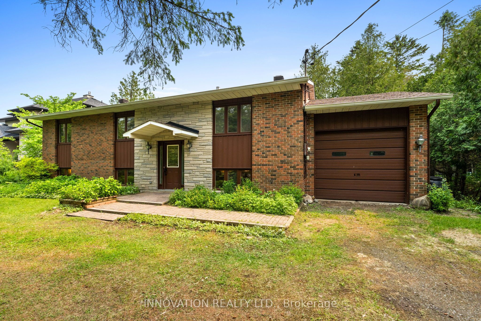 138 Wren Street Property Photo 1