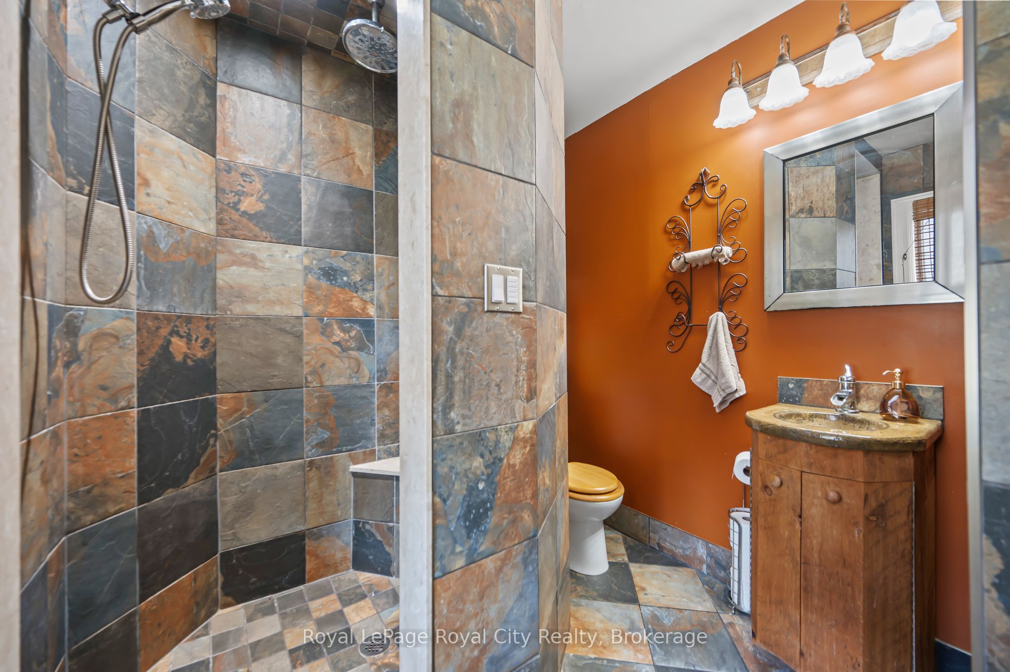73 Queen Street Property Photo 13