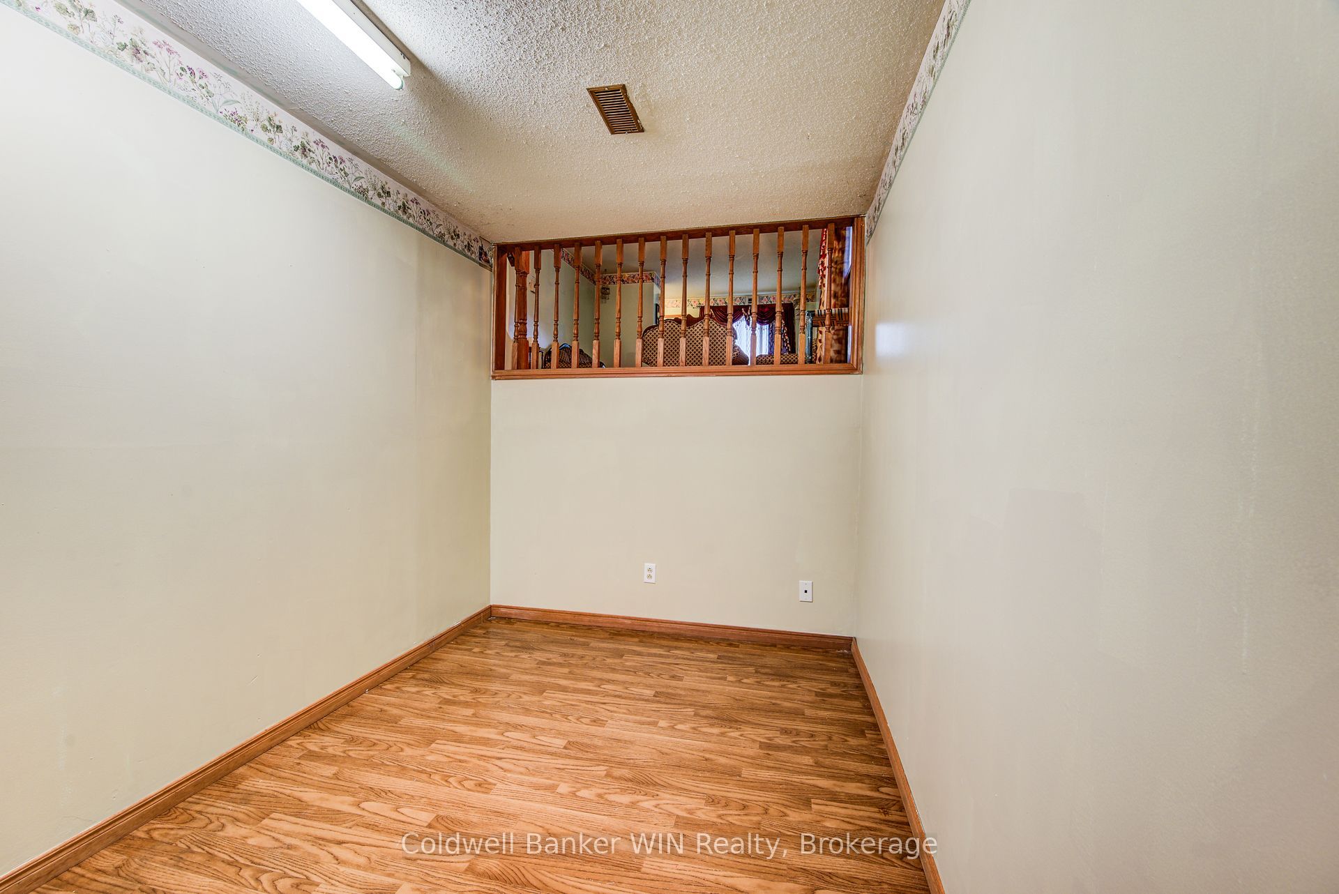 120 Melissa Cres. N/a Property Photo 27